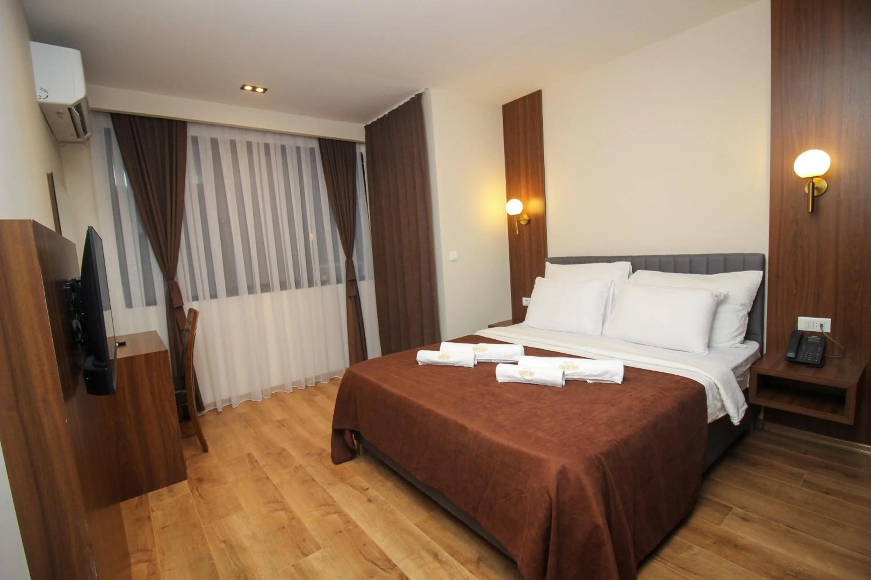 Bed in Hotel Semitronix