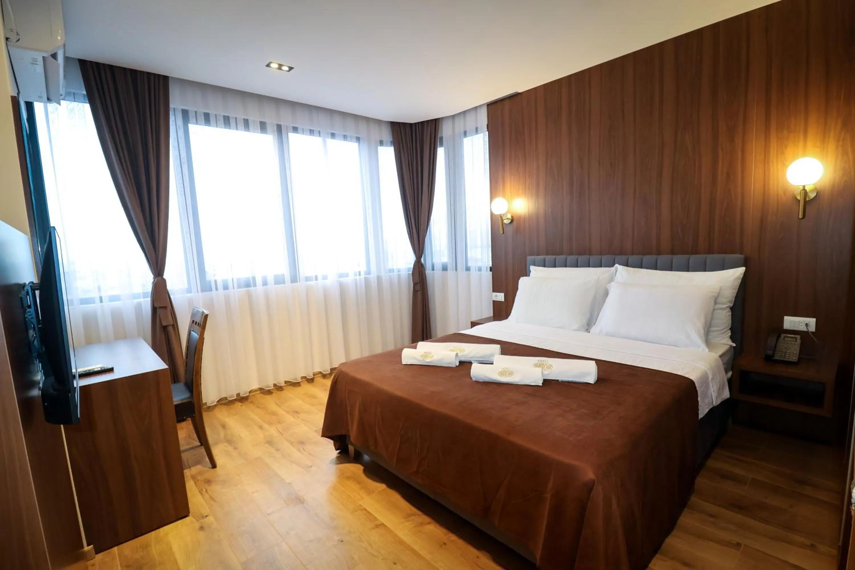 Bed in Hotel Semitronix