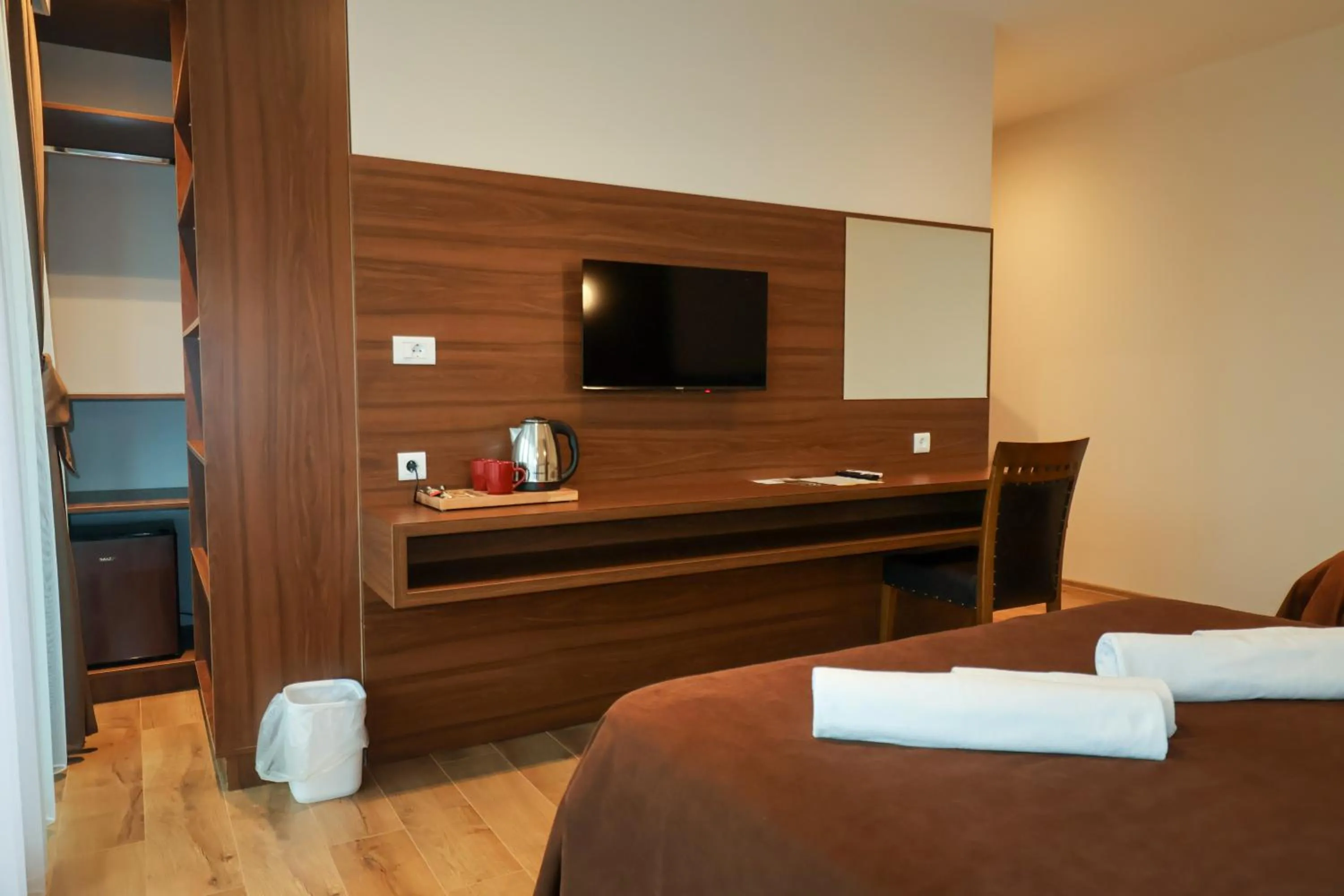 Bed in Hotel Semitronix