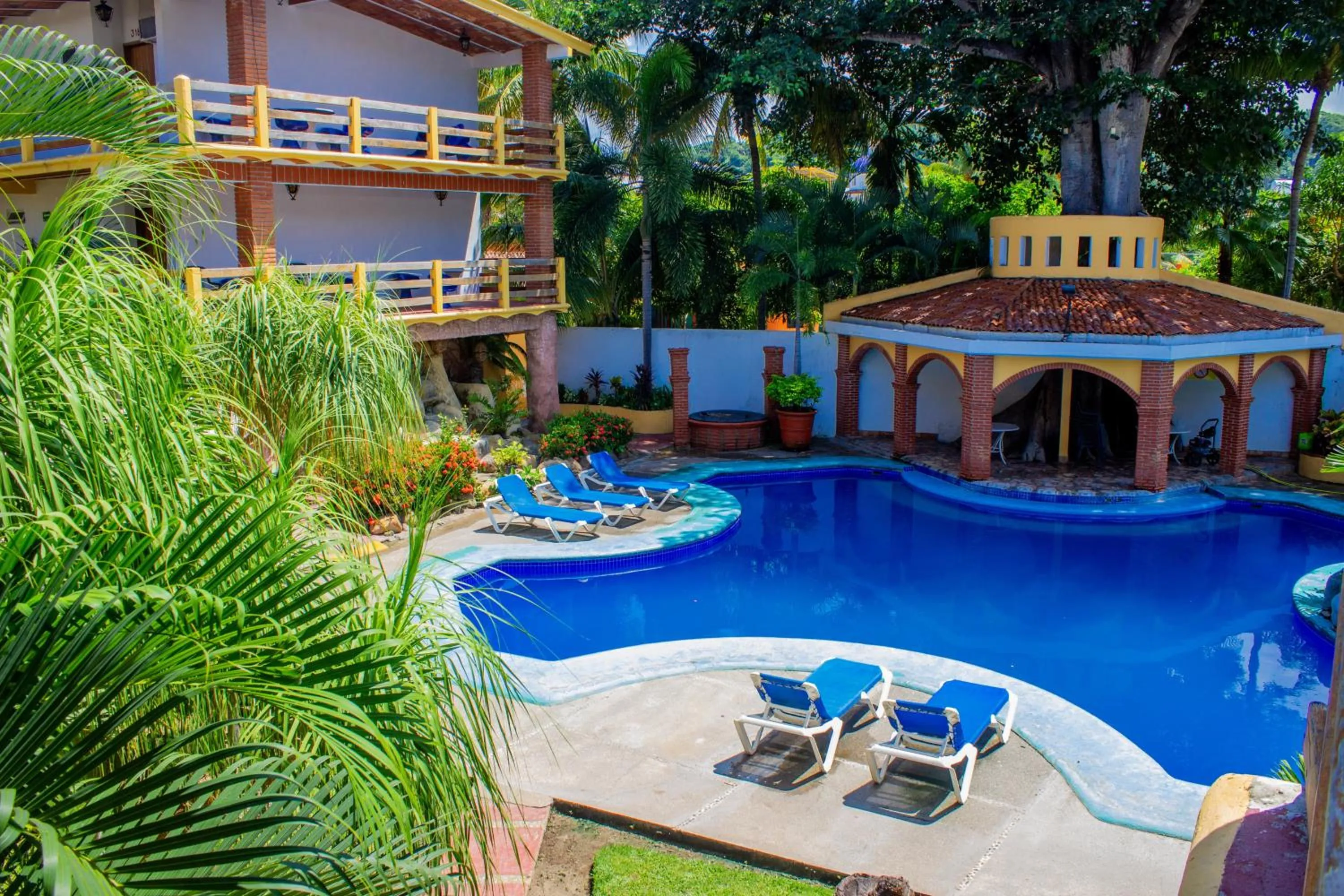 Property building in Bungalows As D' Oros Deluxe