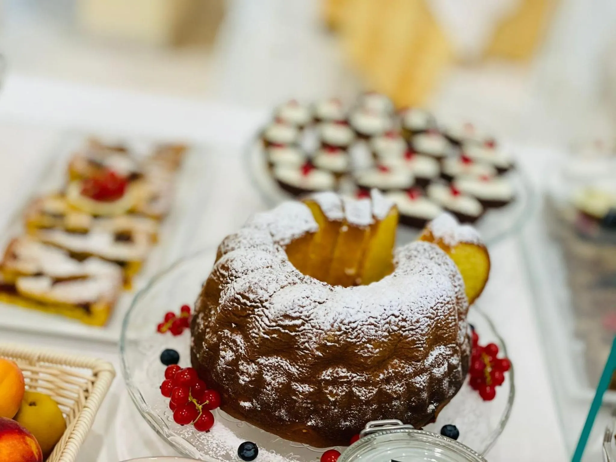 Restaurant/places to eat in Mansarda Cannes