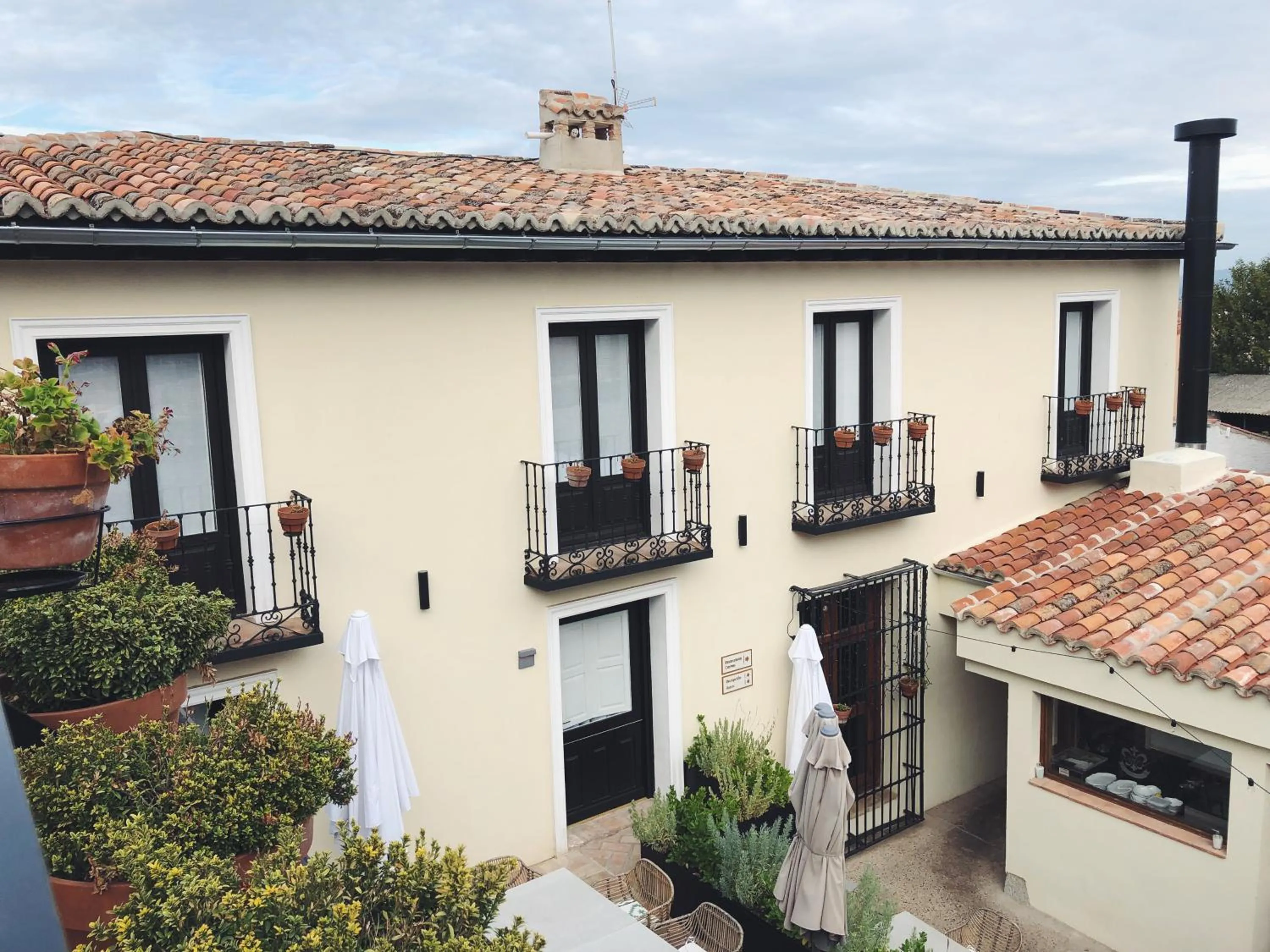 Property building in Hotel Boutique Casa del Comendador