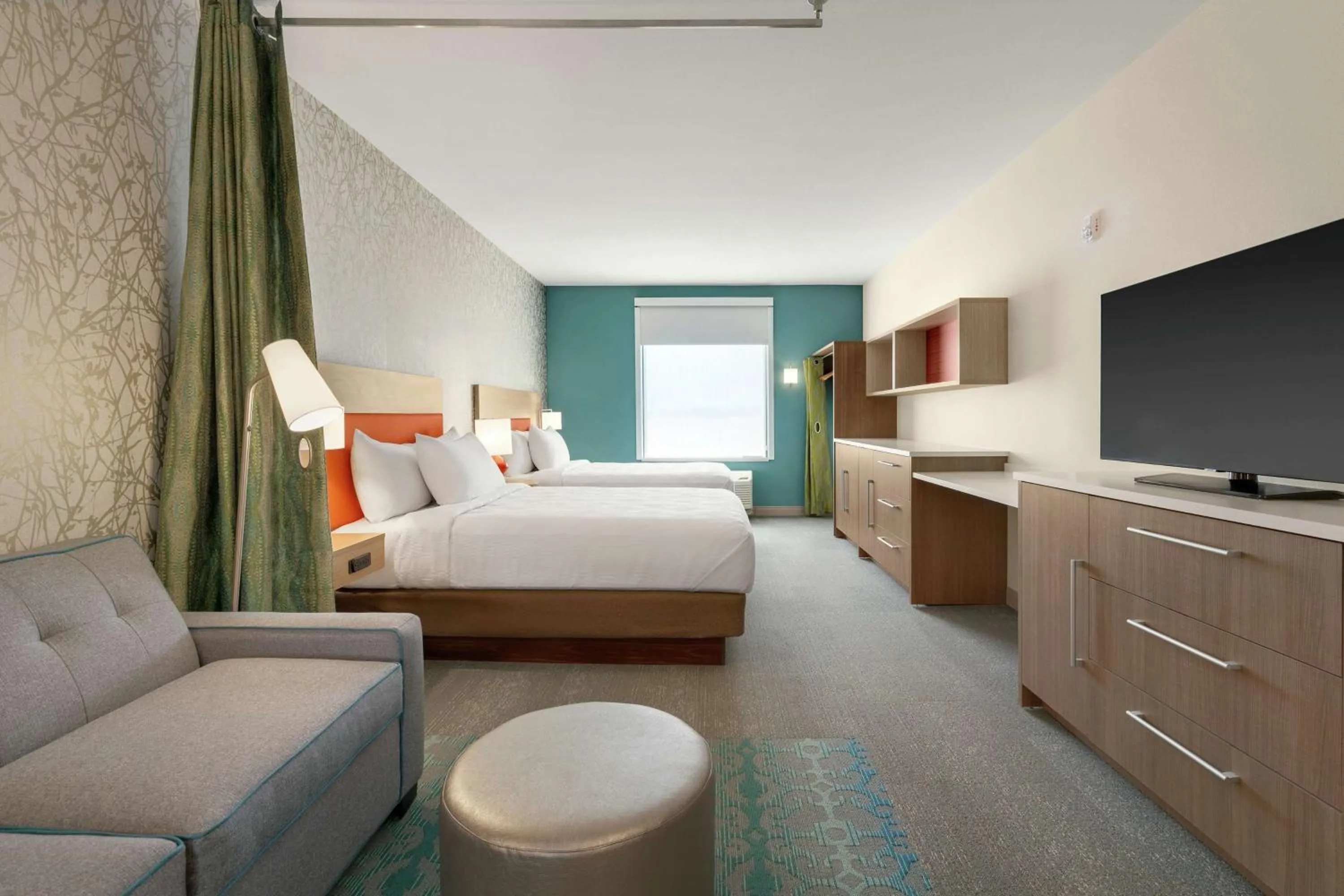 Bedroom, Bed in Home2 Suites By Hilton Alamogordo White Sands