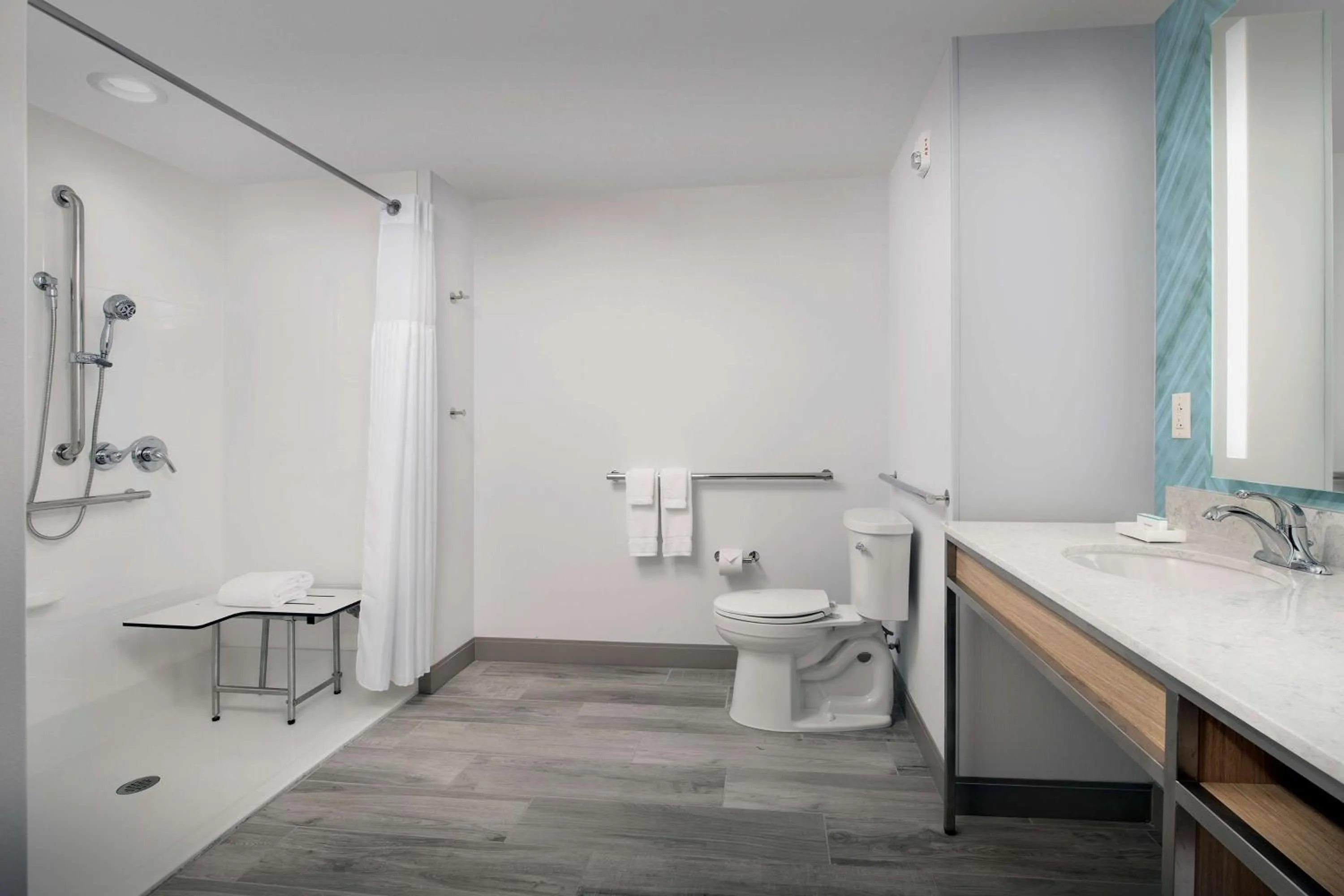 Bathroom in Hilton Garden Inn Orlando Downtown