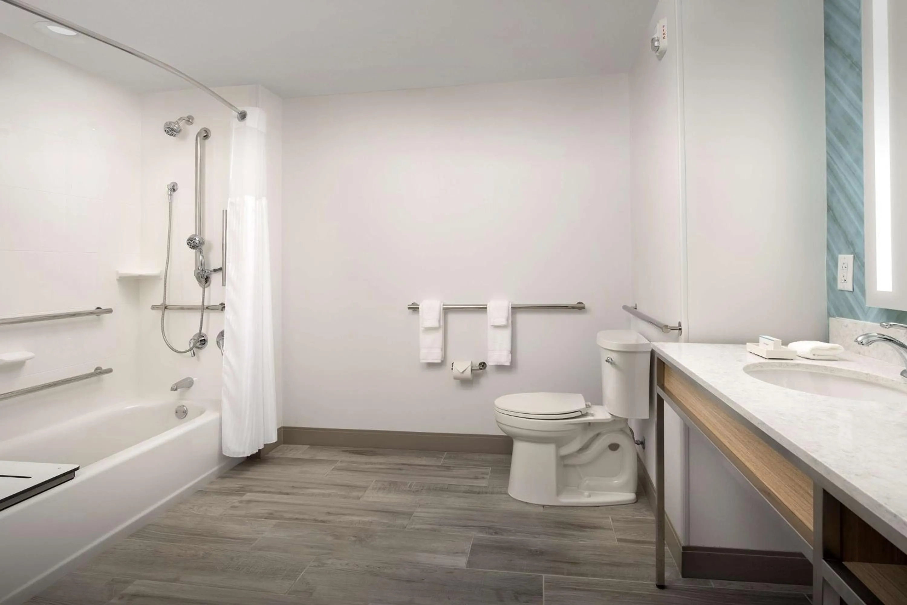 Bathroom in Hilton Garden Inn Orlando Downtown