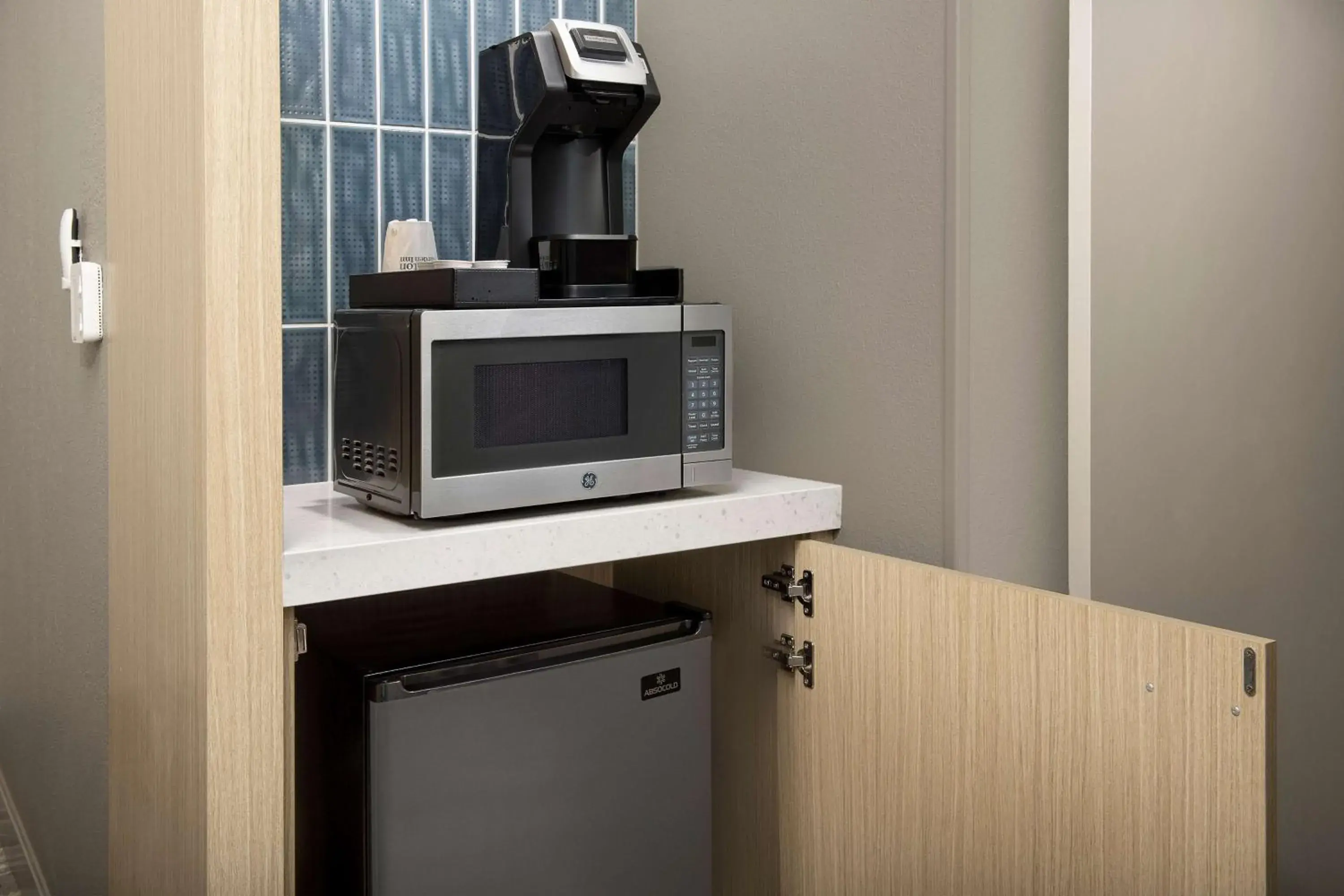 King Room with Mobility Accessible Tub in Hilton Garden Inn Orlando Downtown King Room with Mobility Accessible Tub in Hilton Garden Inn Orlando Downtown