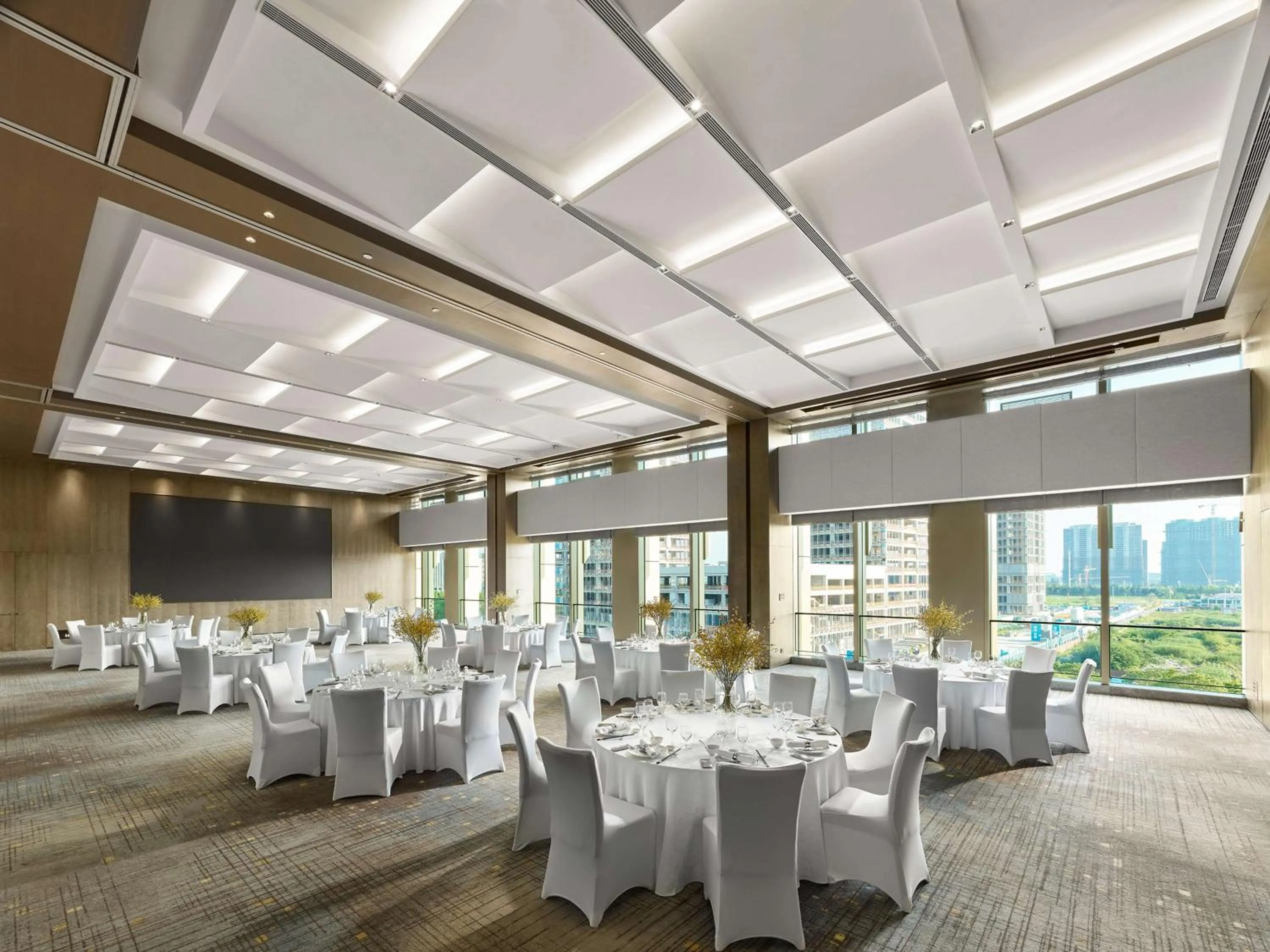 Meeting/conference room in DoubleTree by Hilton Qidong