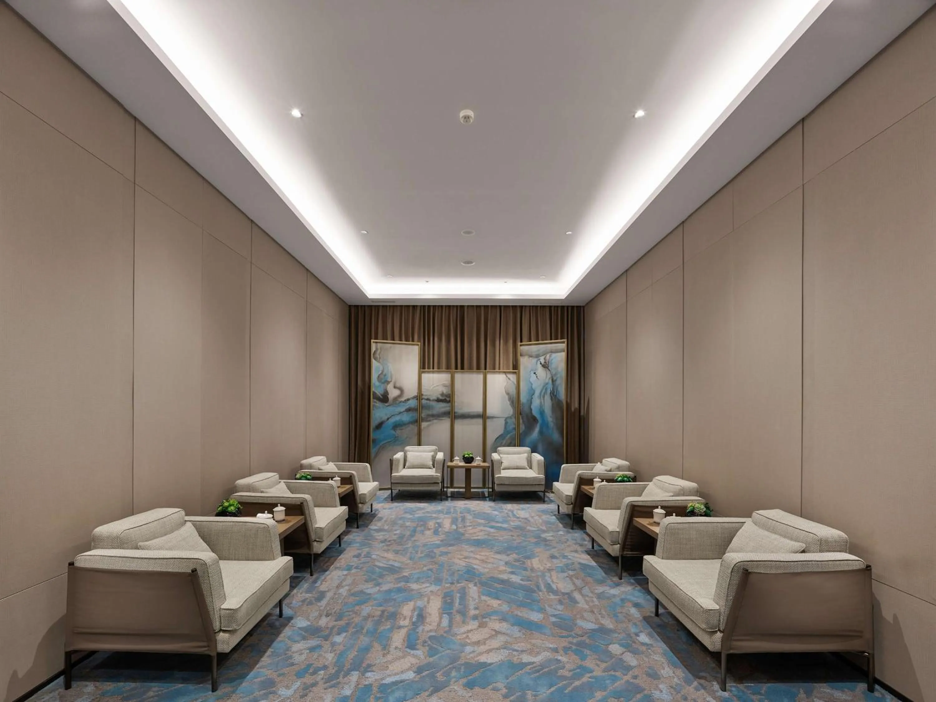 Meeting/conference room in DoubleTree by Hilton Qidong