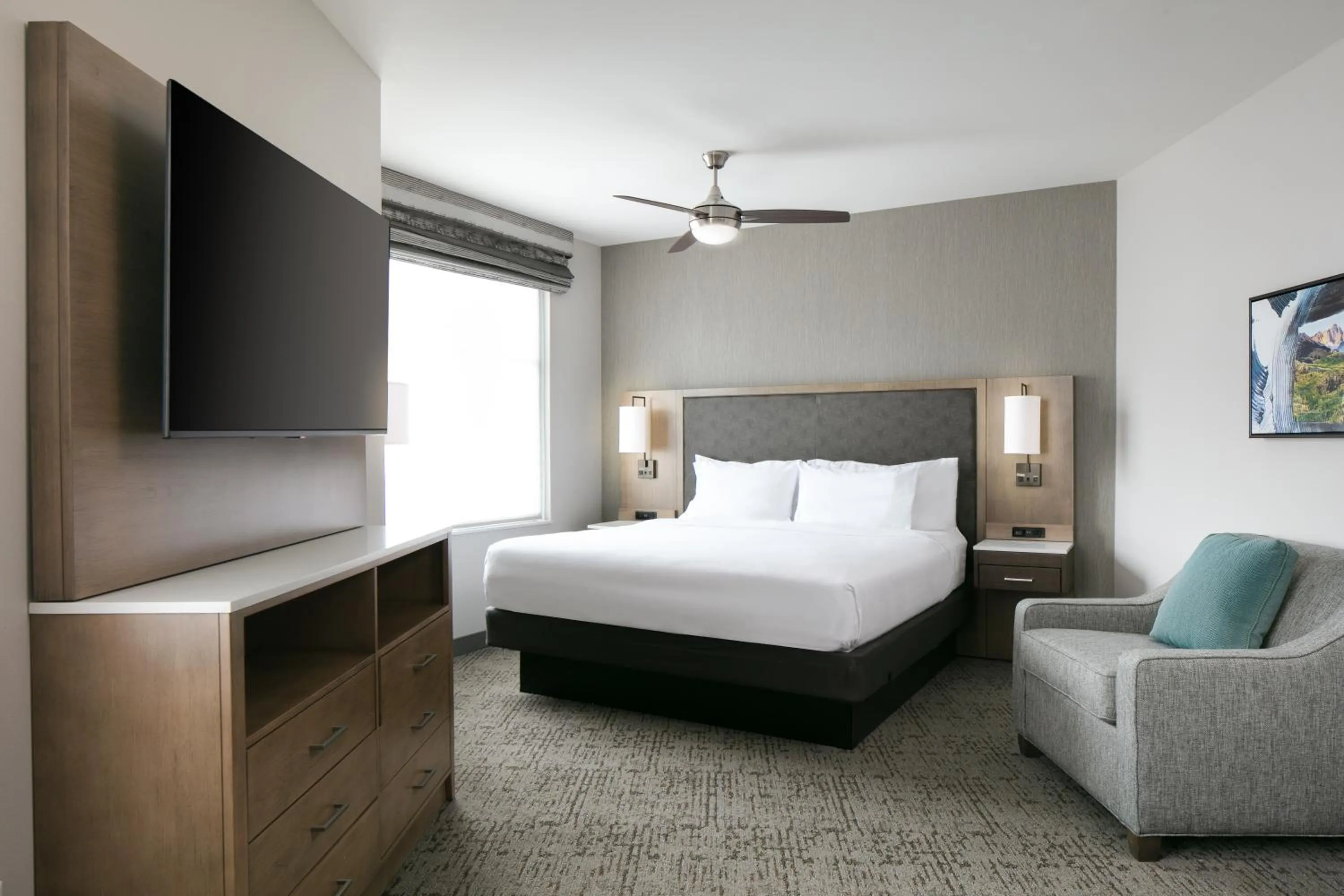 Bed in Homewood Suites By Hilton Dillon