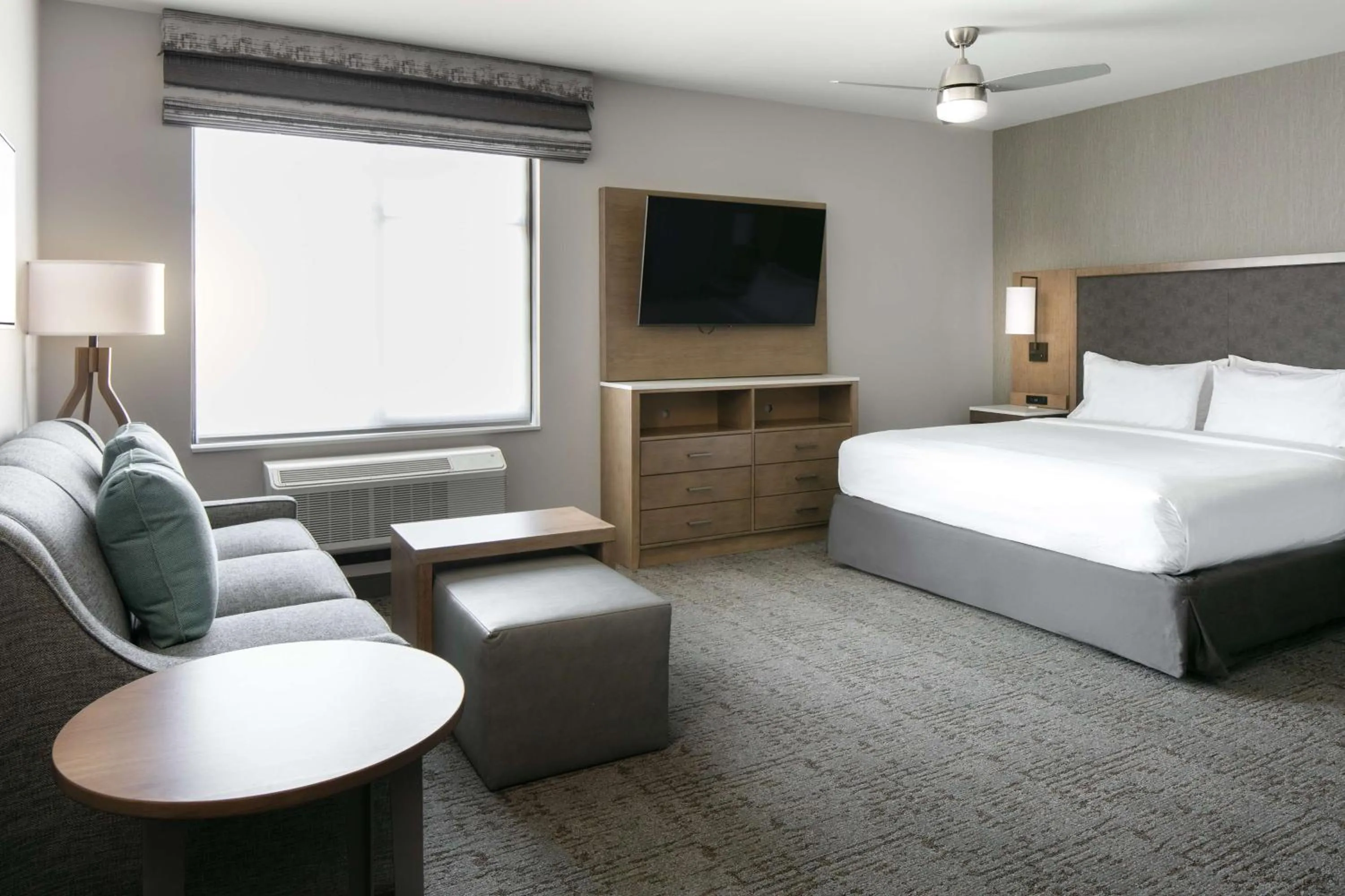 Living room, Bed in Homewood Suites By Hilton Dillon