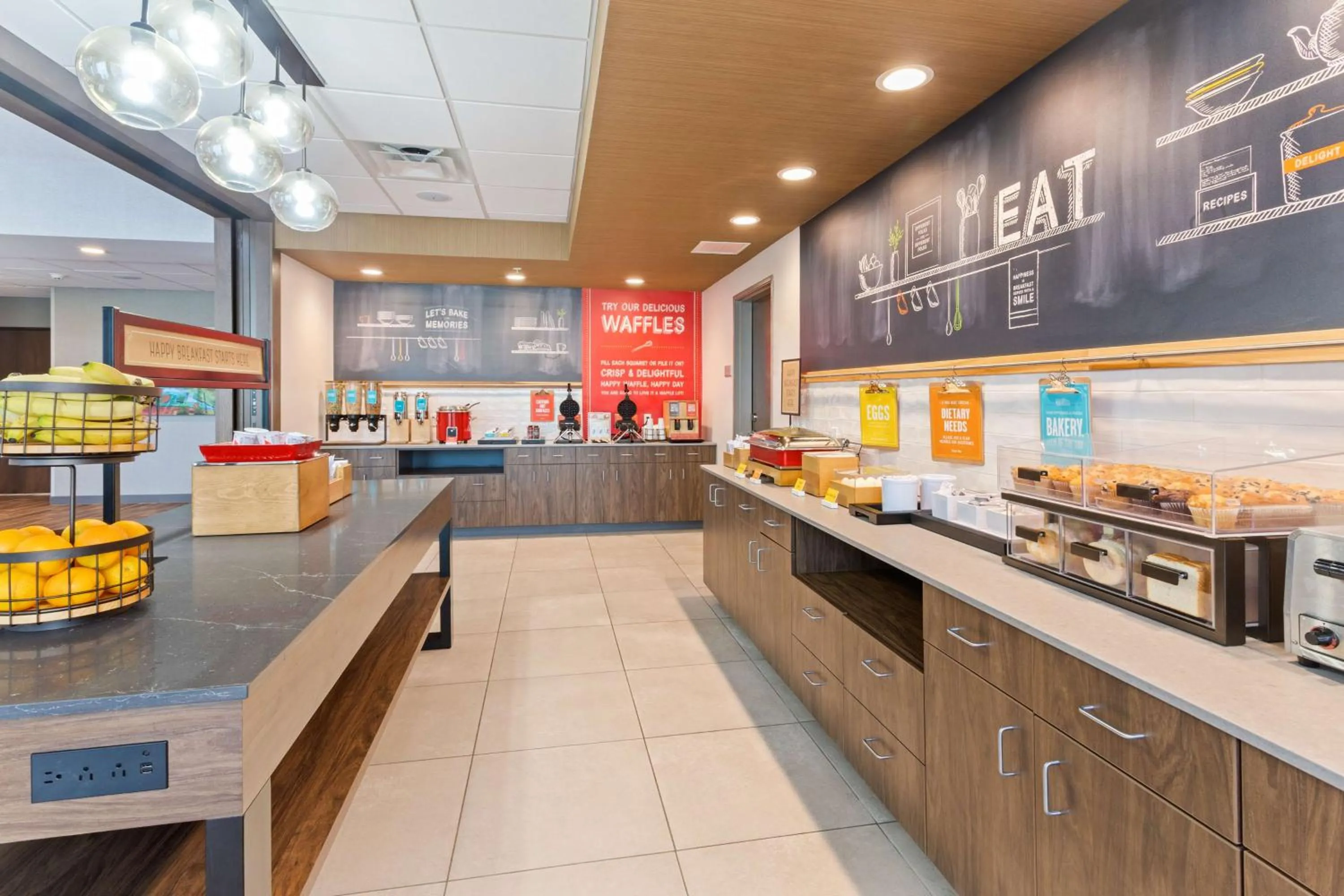 Breakfast in Hampton Inn & Suites Alachua I-75, FL