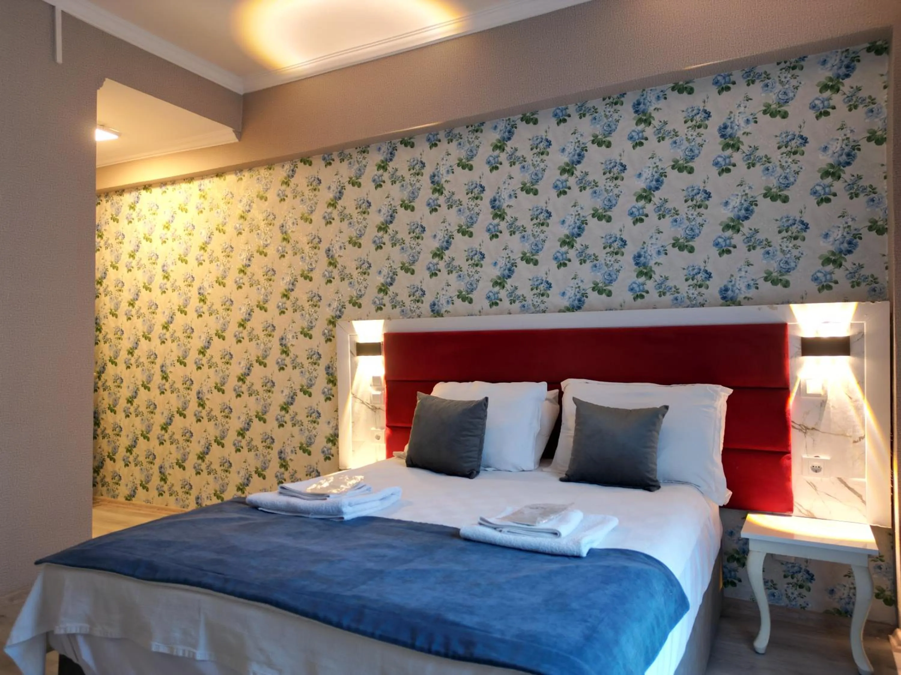 Bed in Akman City Hotel