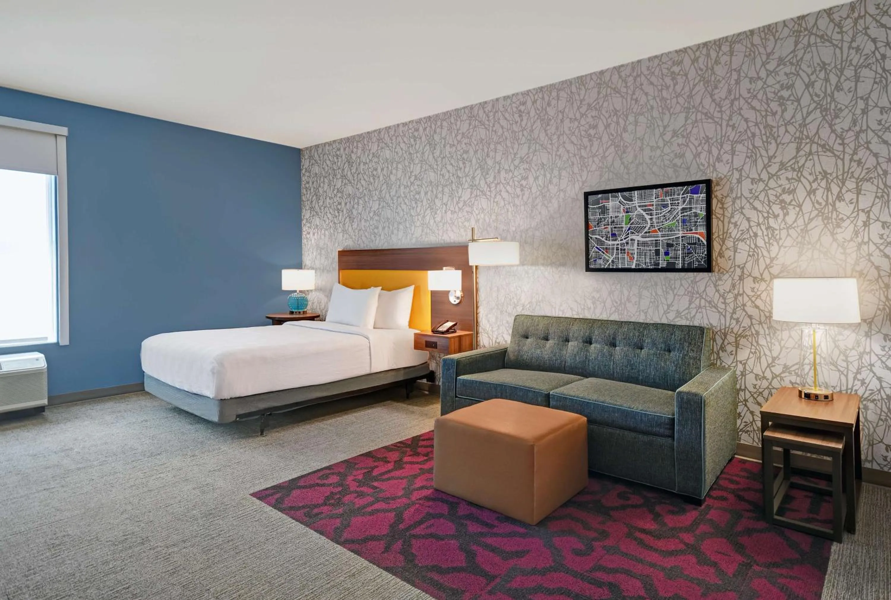 Living room, Bed in Home2 Suites by Hilton Atlanta Airport North