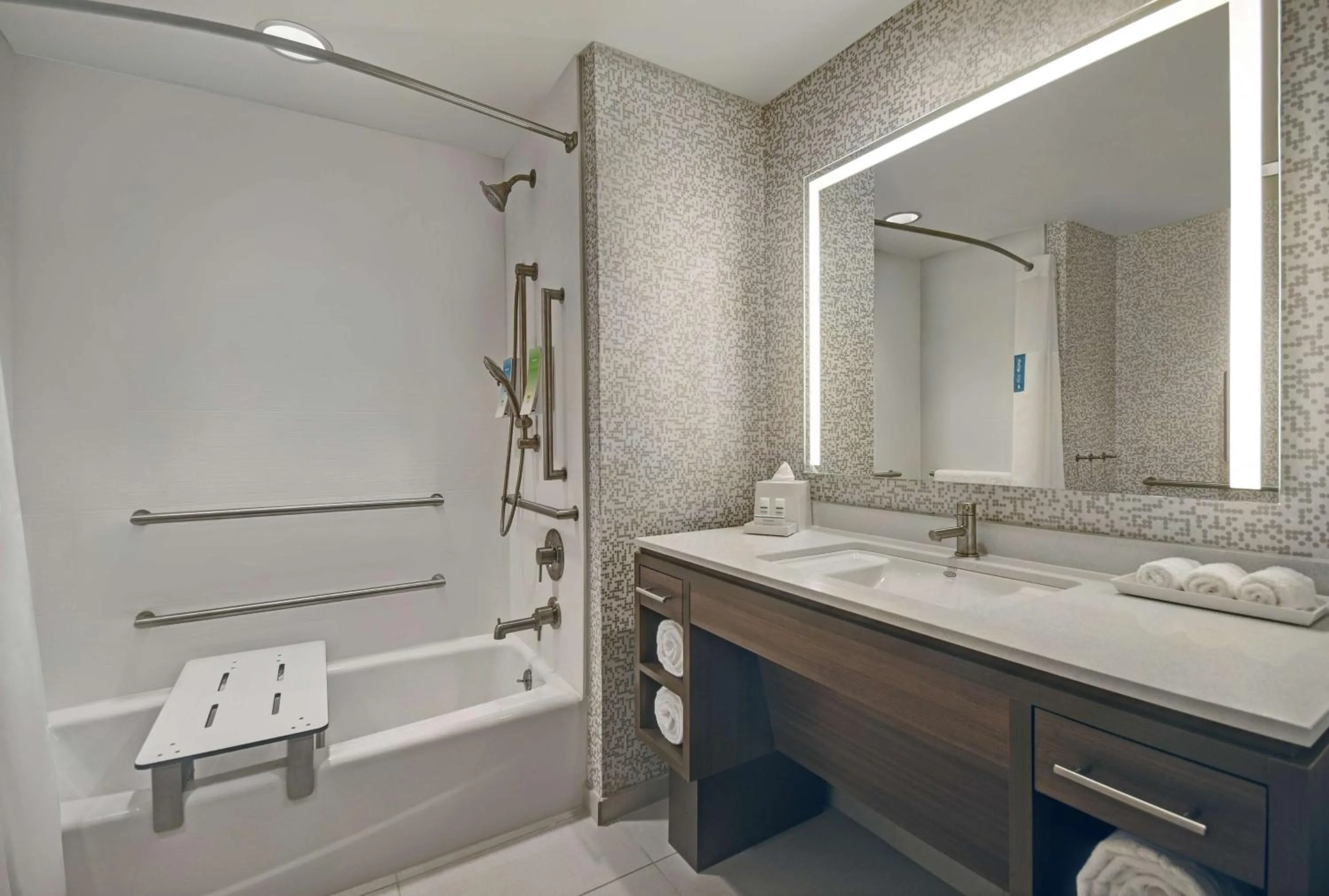 Bathroom in Home2 Suites by Hilton Atlanta Airport North