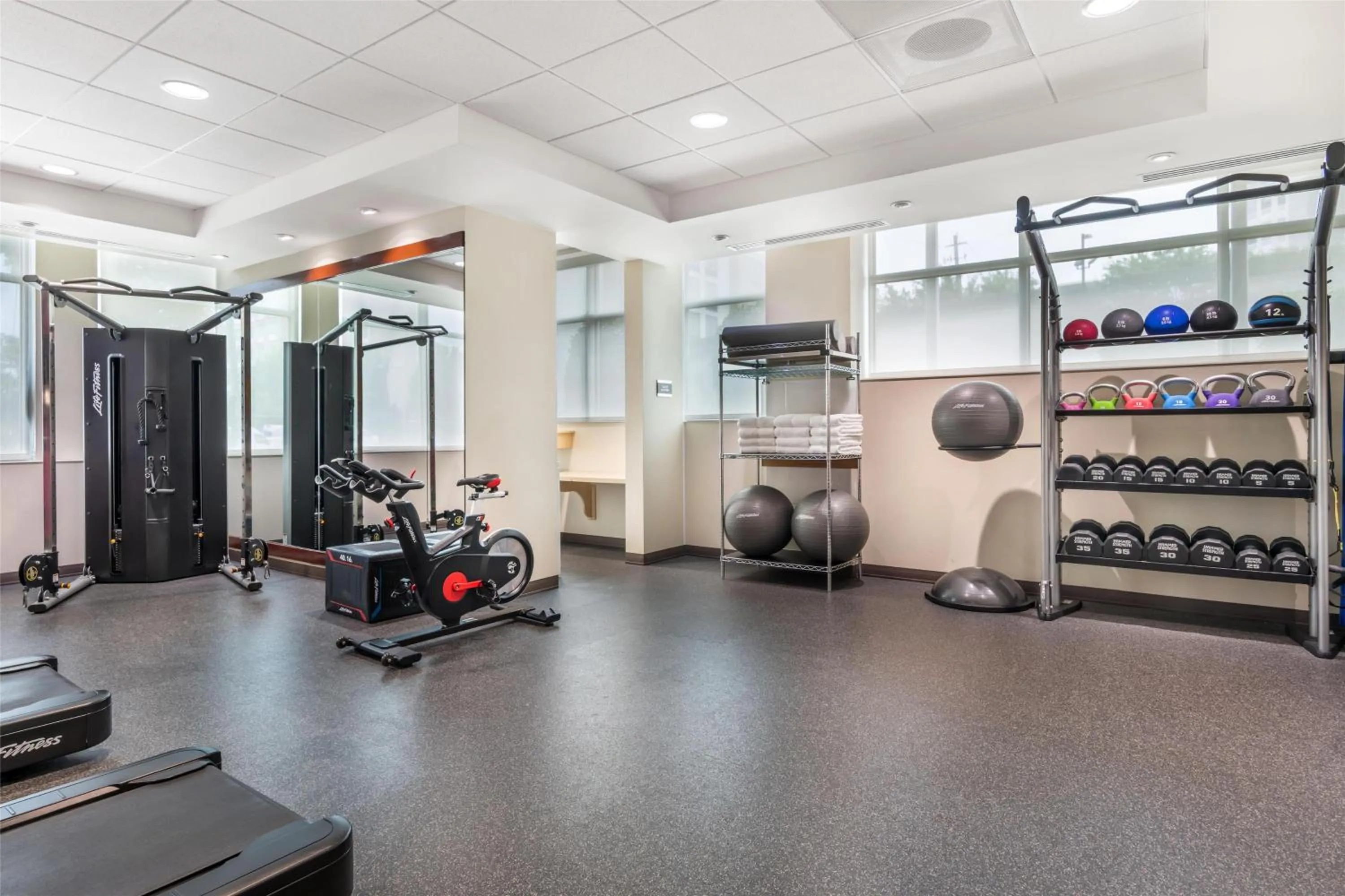 Fitness centre/facilities in Home2 Suites by Hilton Atlanta Airport North