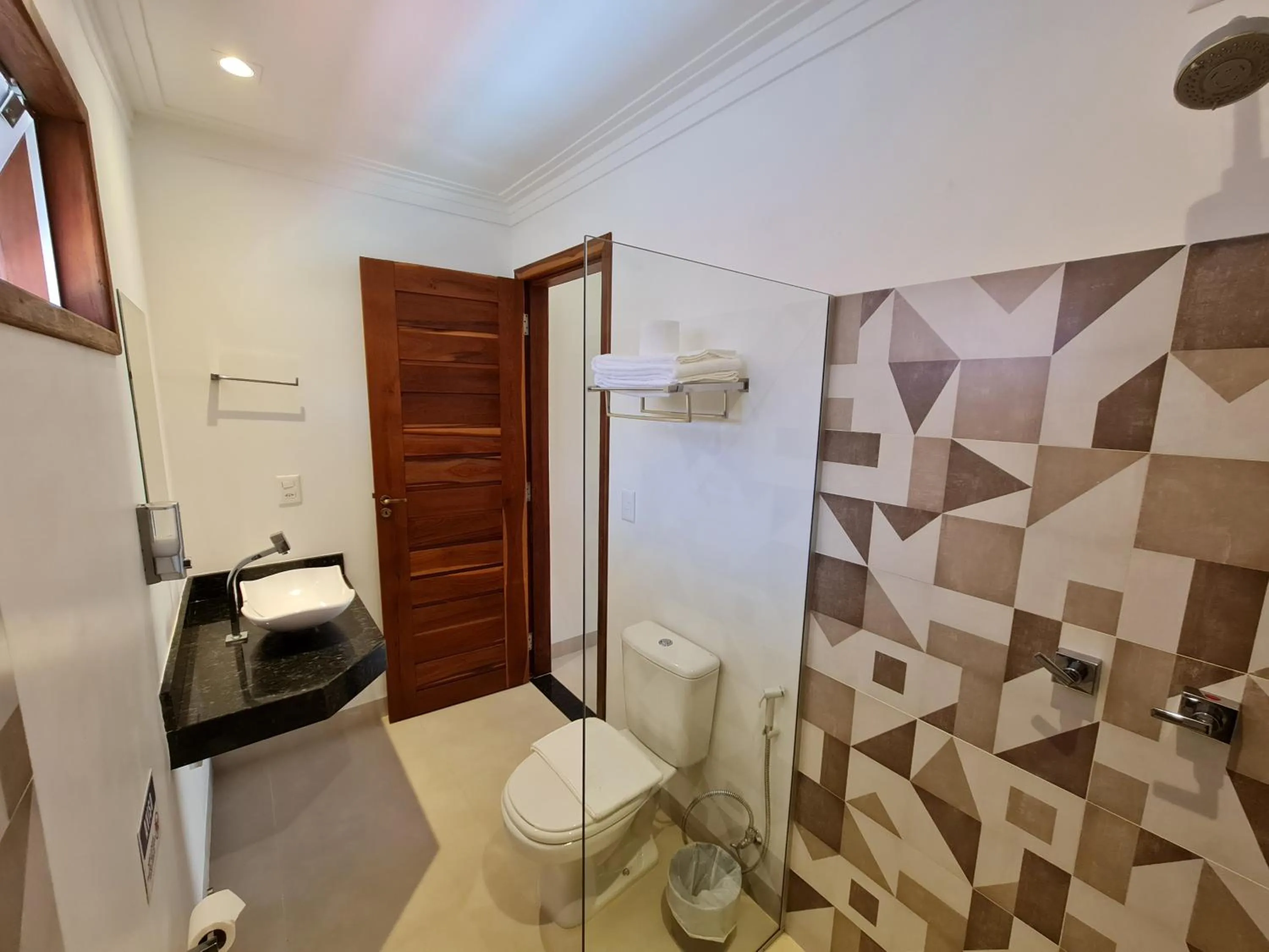 Bathroom in Pousada Camarás