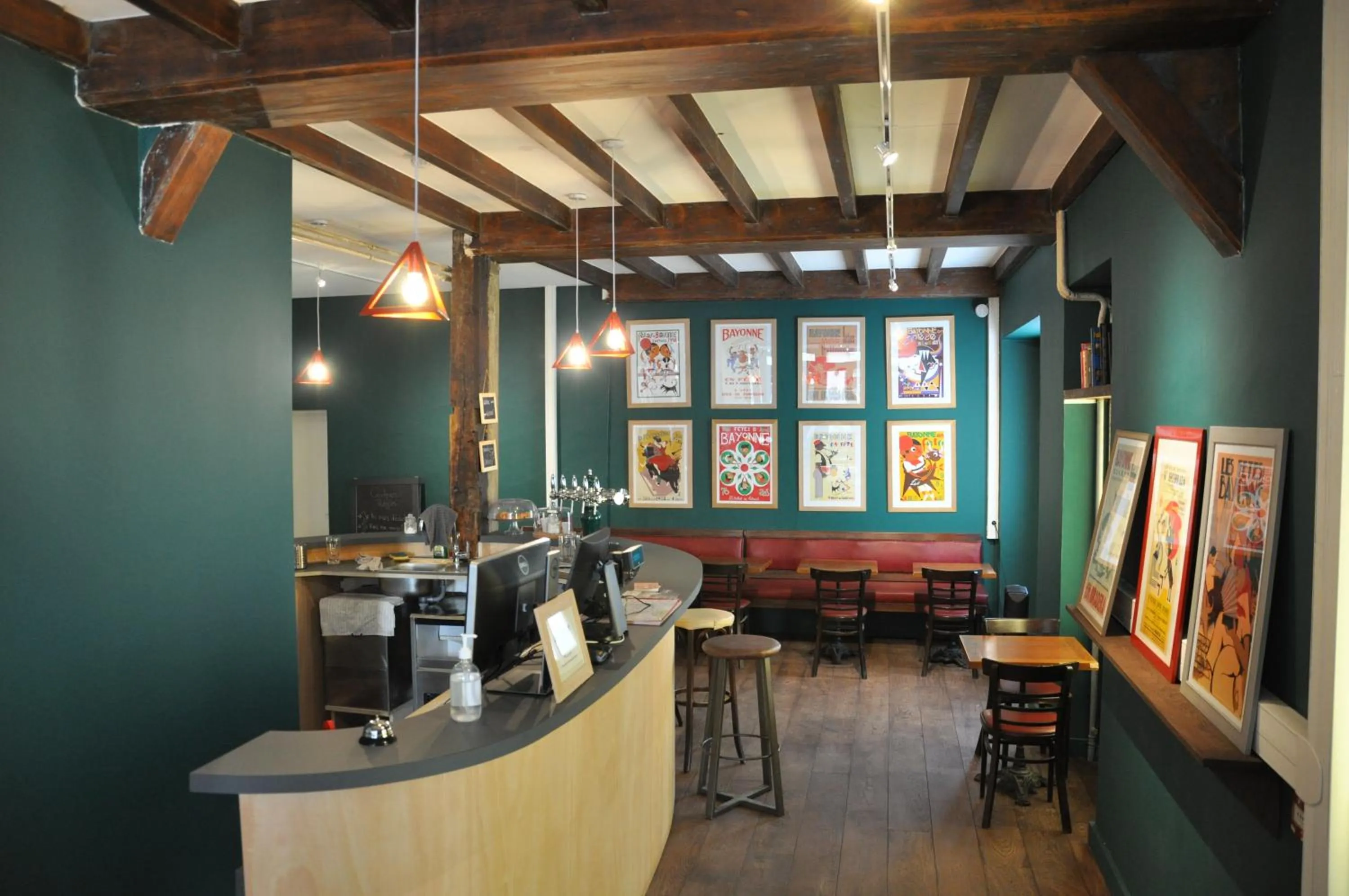 Lobby or reception in Hostel20 Bayonne