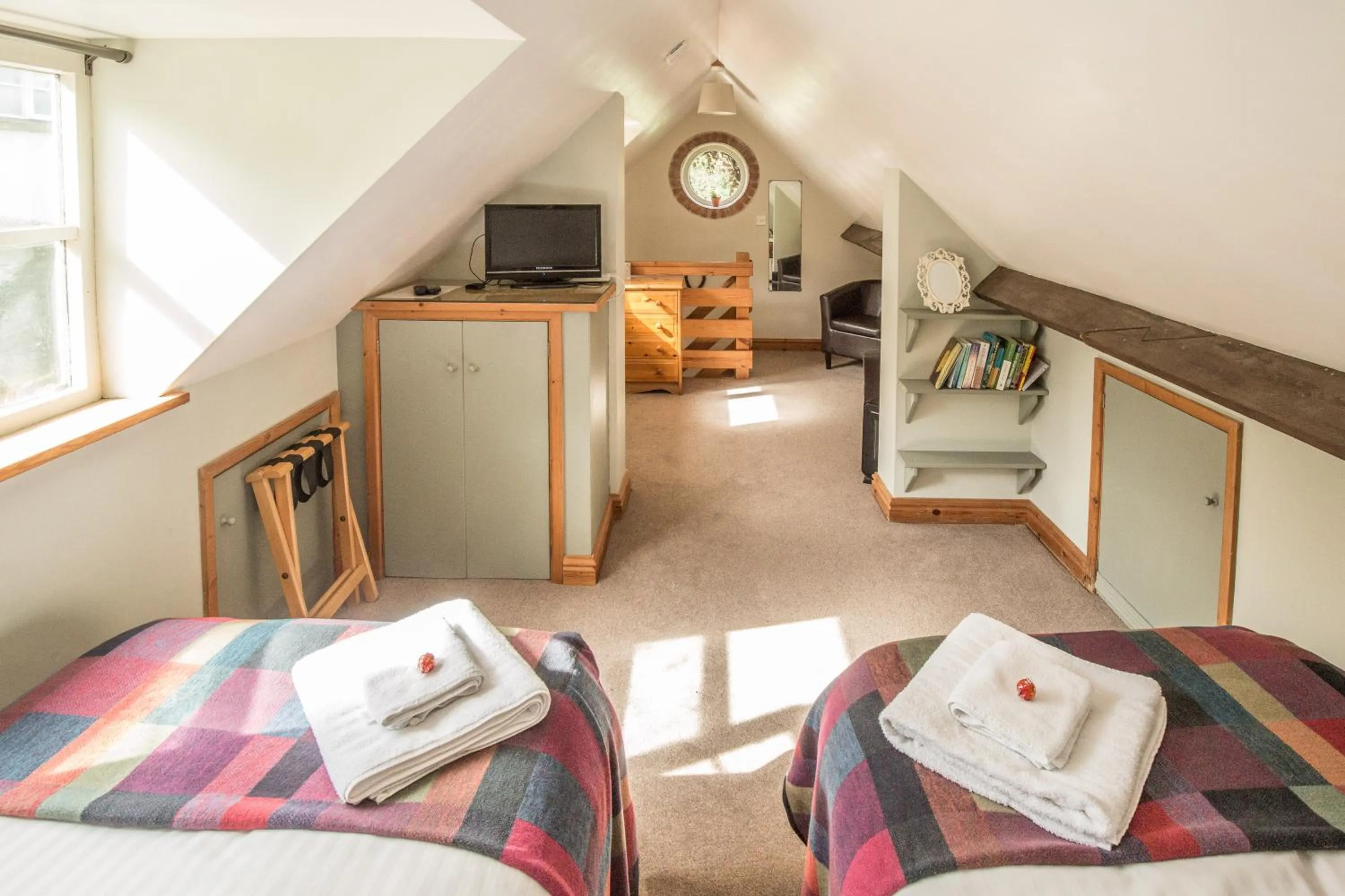 Bed in Lower House B&B and Cottages, Adforton