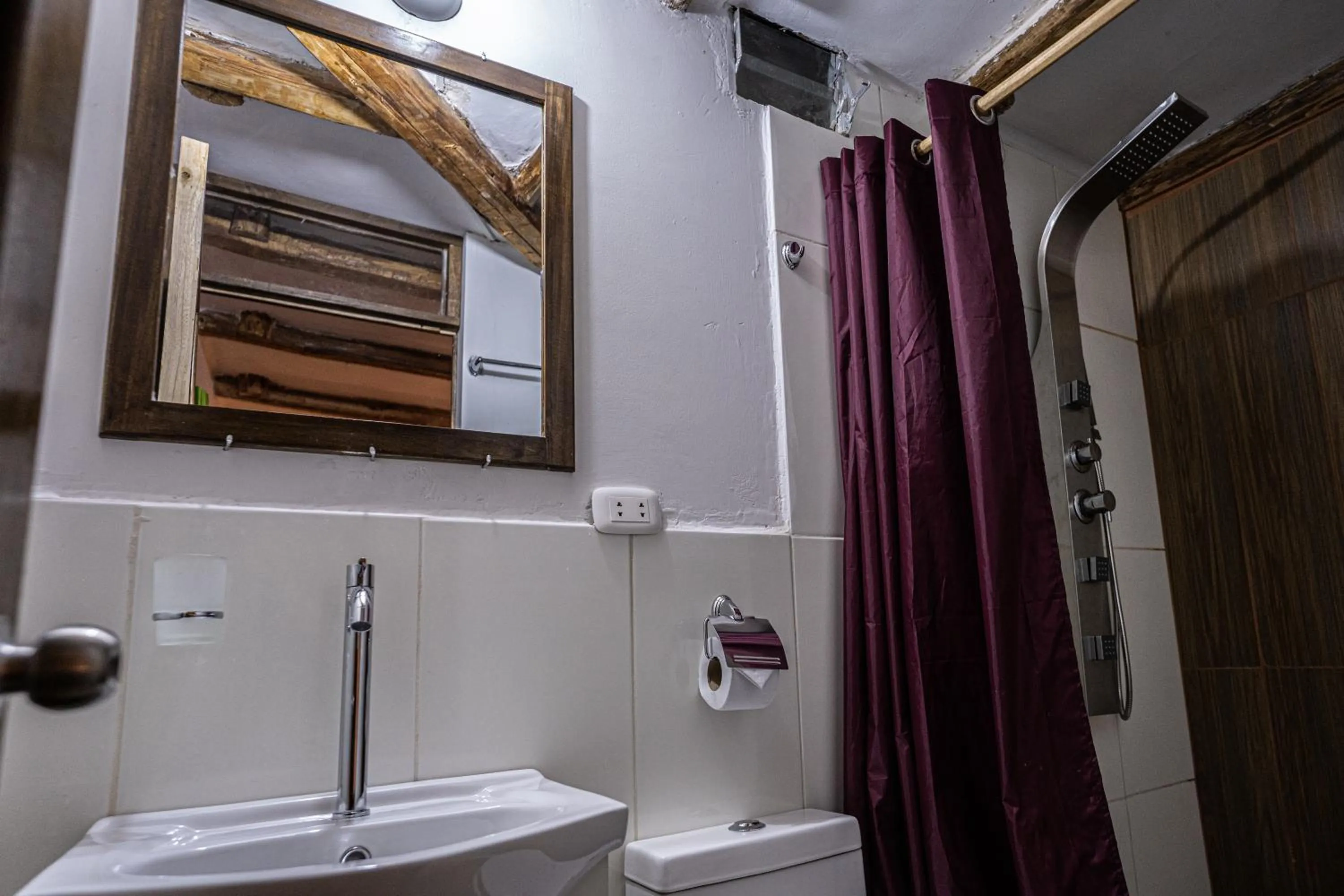 Bathroom in MAMA GREEN HOSTAL - Eco Andean Experience and Permaculture Farm - Vegetarian Breakfast