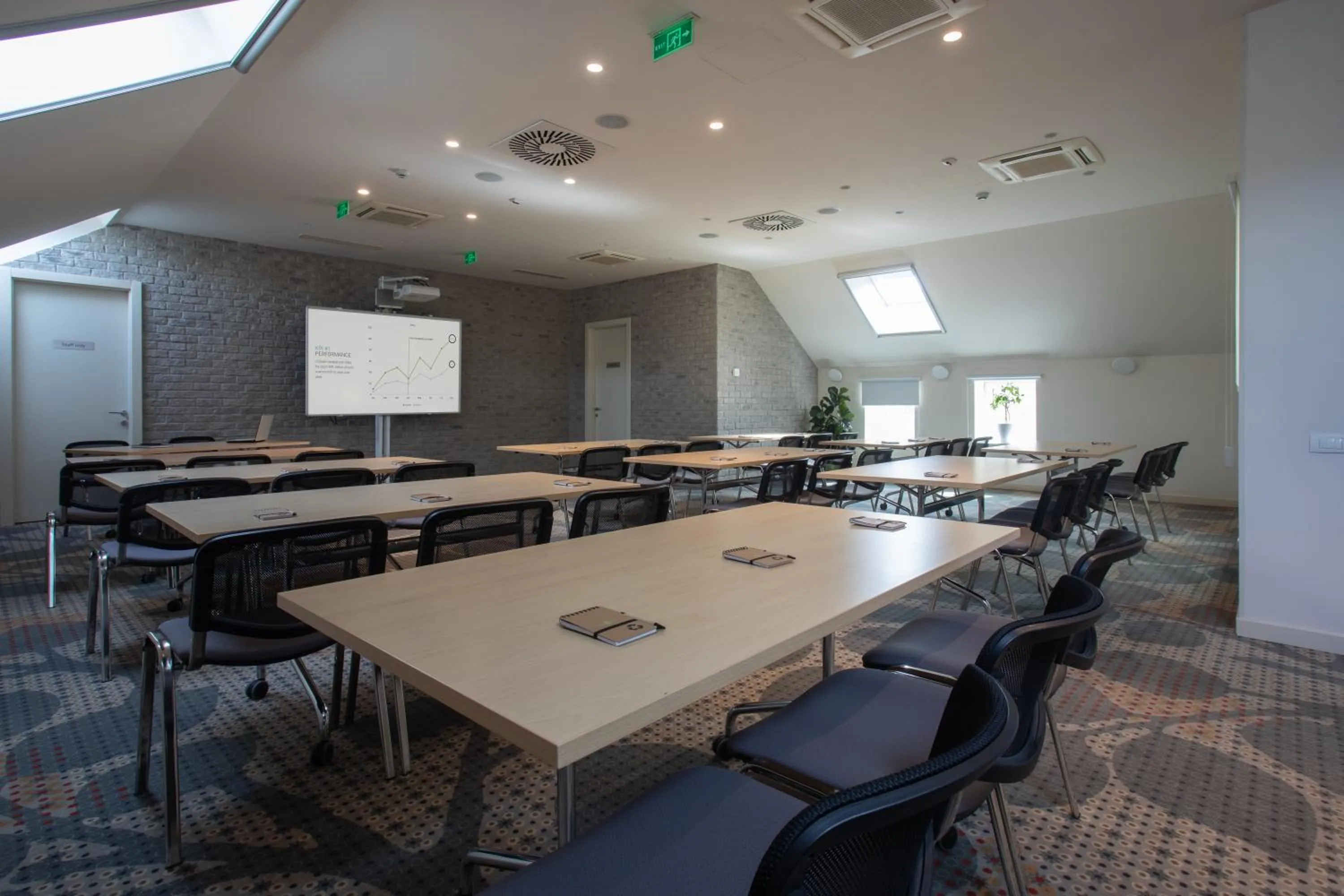 Meeting/conference room in Jump INN Hotel Belgrade
