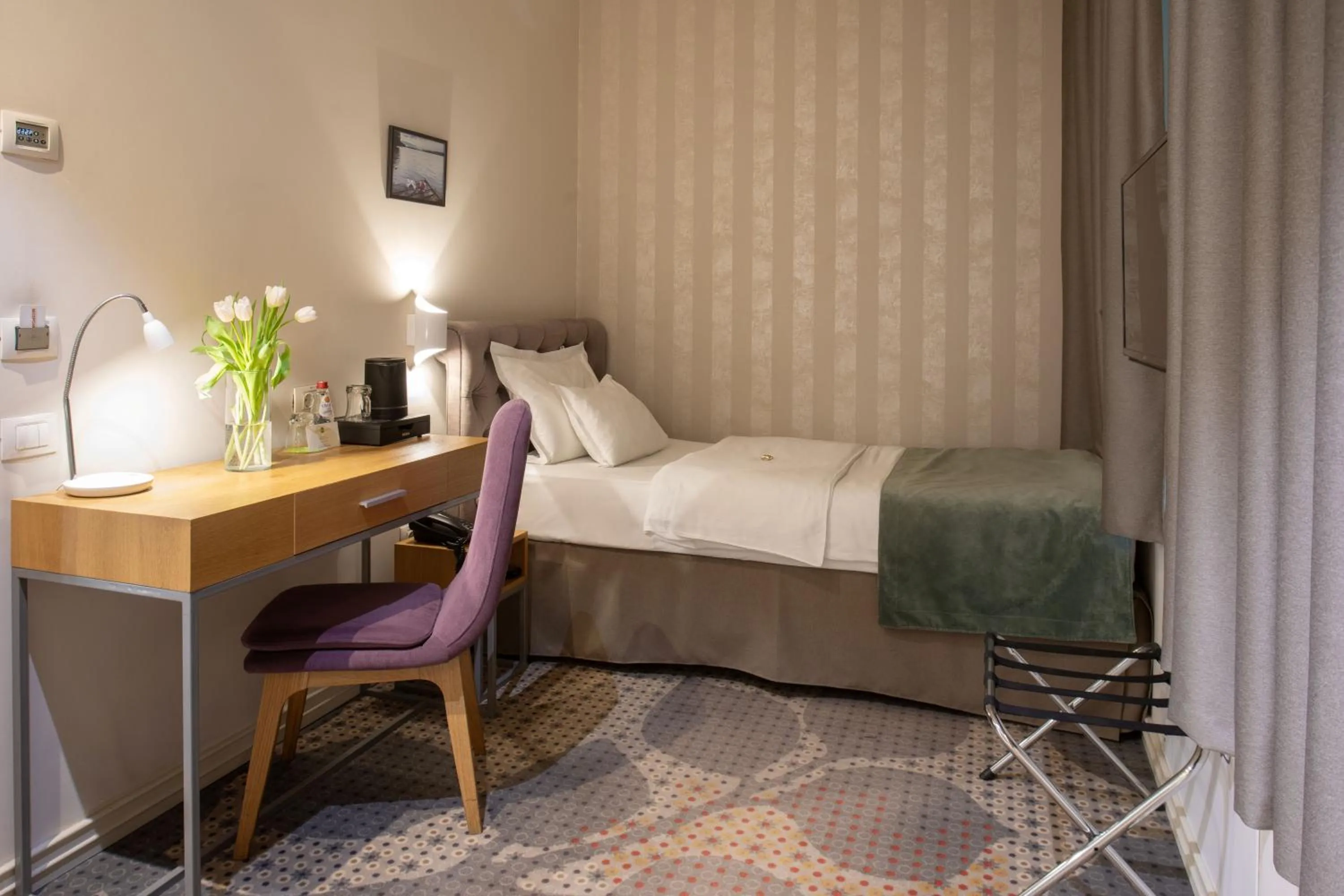 Photo of the whole room, Bed in Jump INN Hotel Belgrade