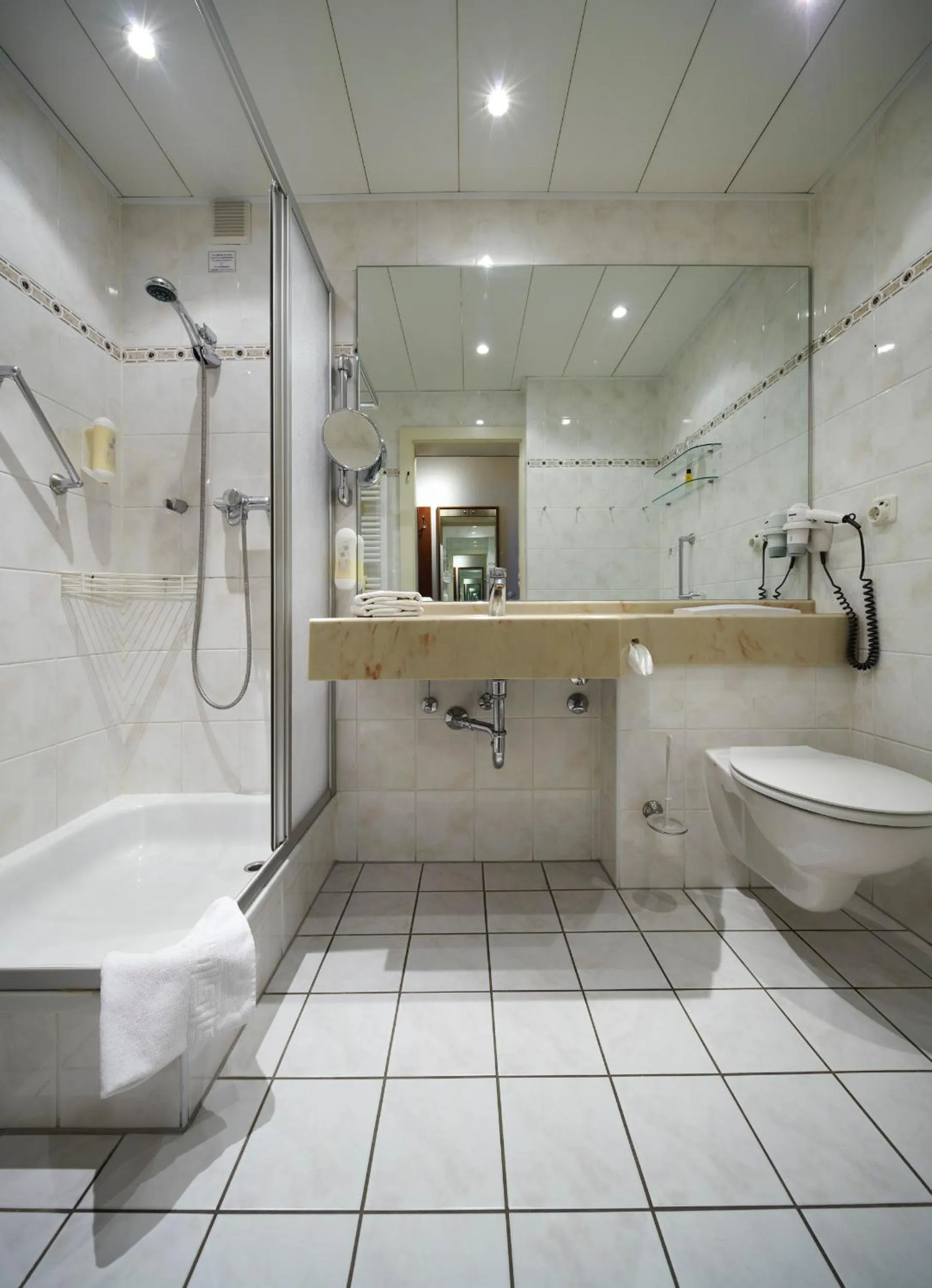 Bathroom in Seehotel Schwanenhof