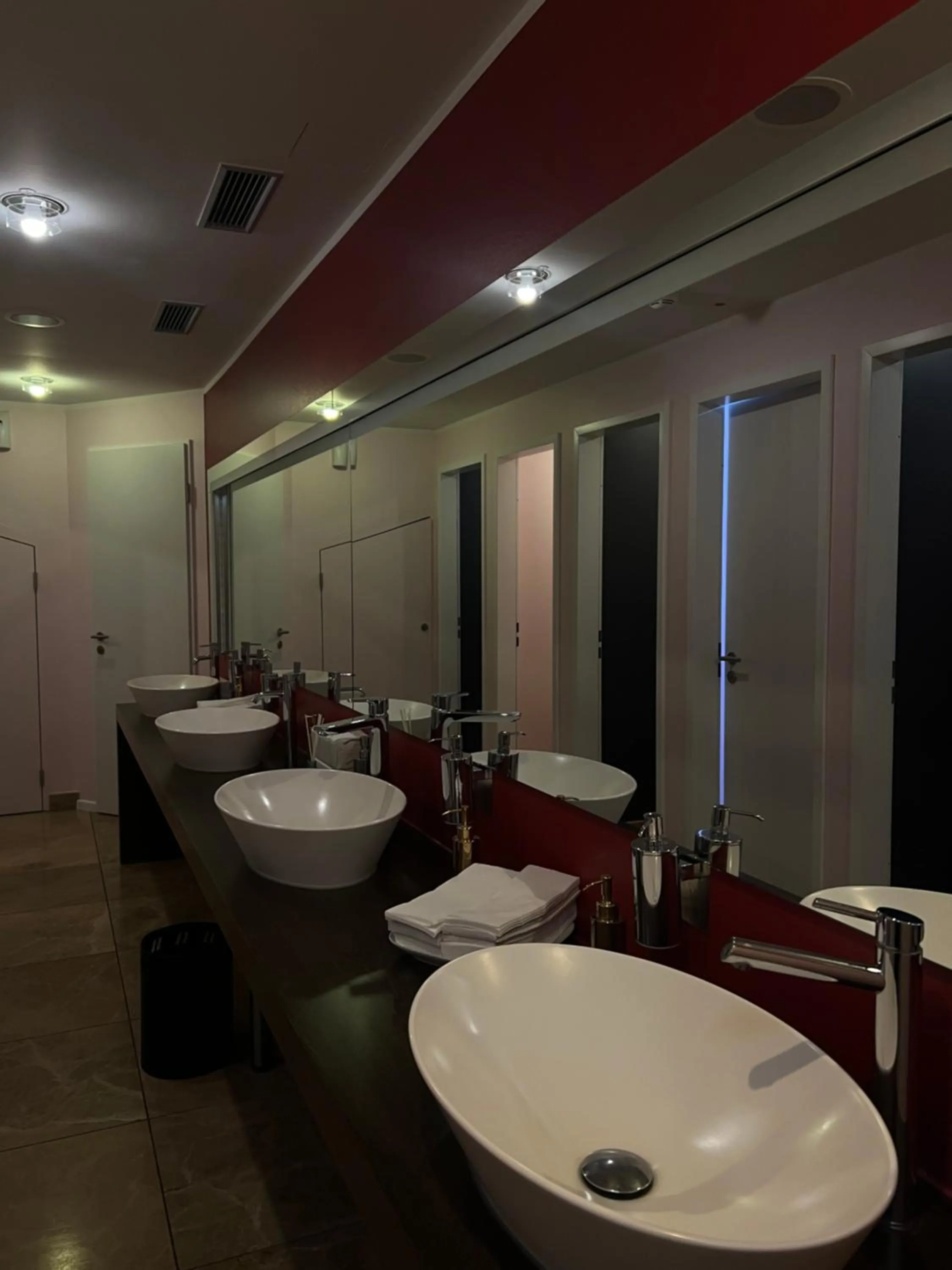 Bathroom in Palace St. George