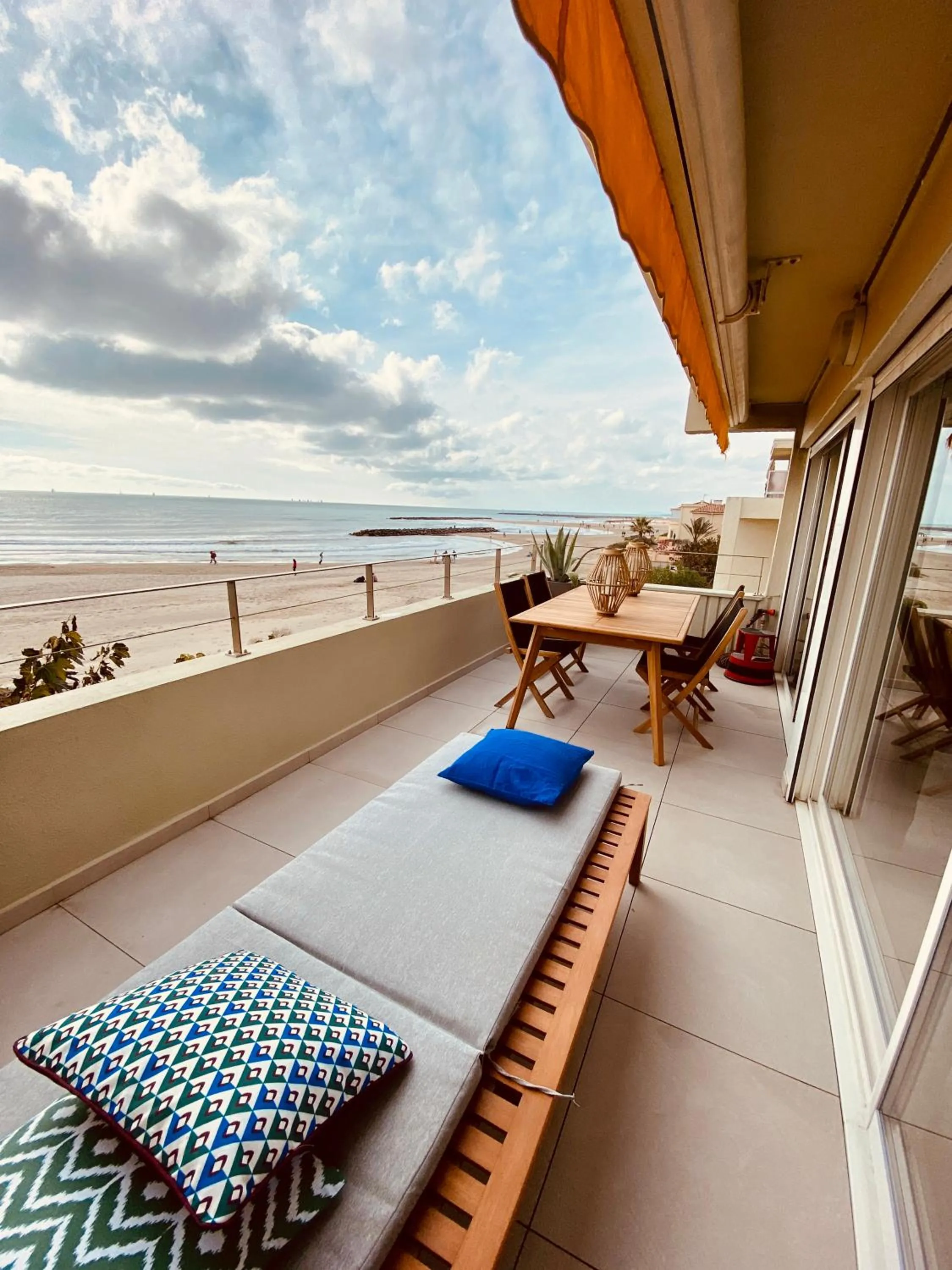 Horizon bleu - Appartement familial - terrasse - parking- 1ere ligne Mer Carnon
