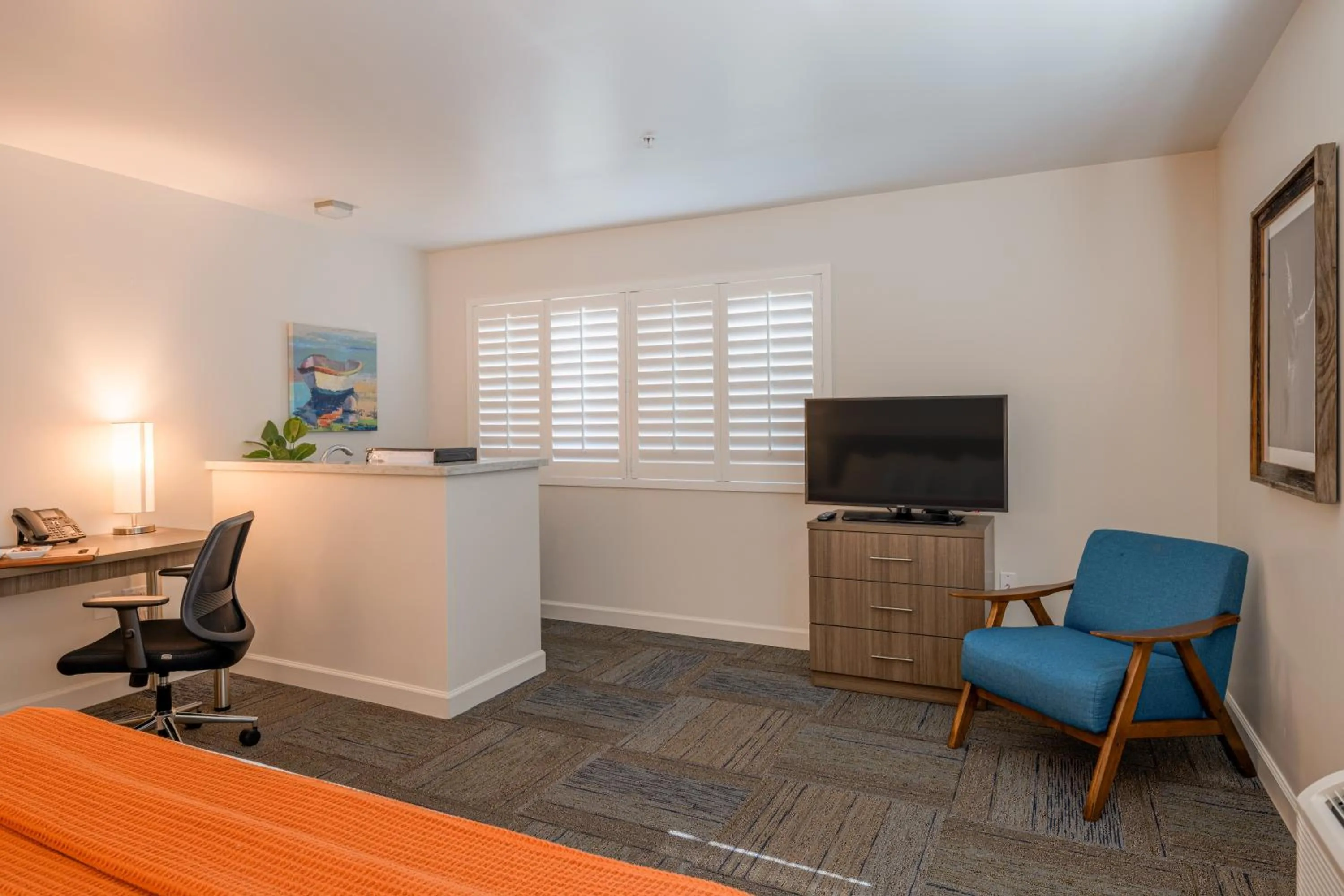 Bed in Inn At Moss Landing Point