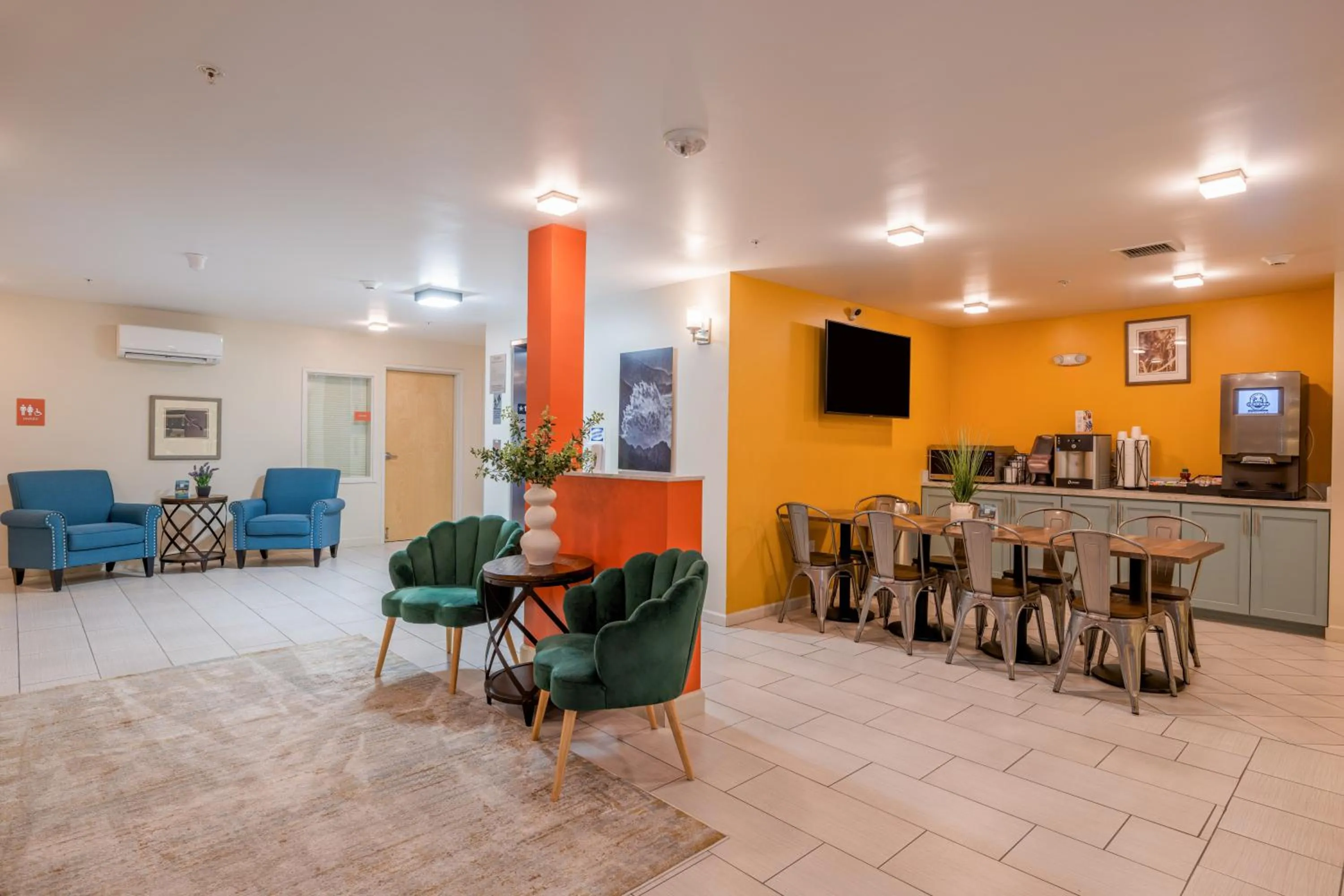 Breakfast in Inn At Moss Landing Point