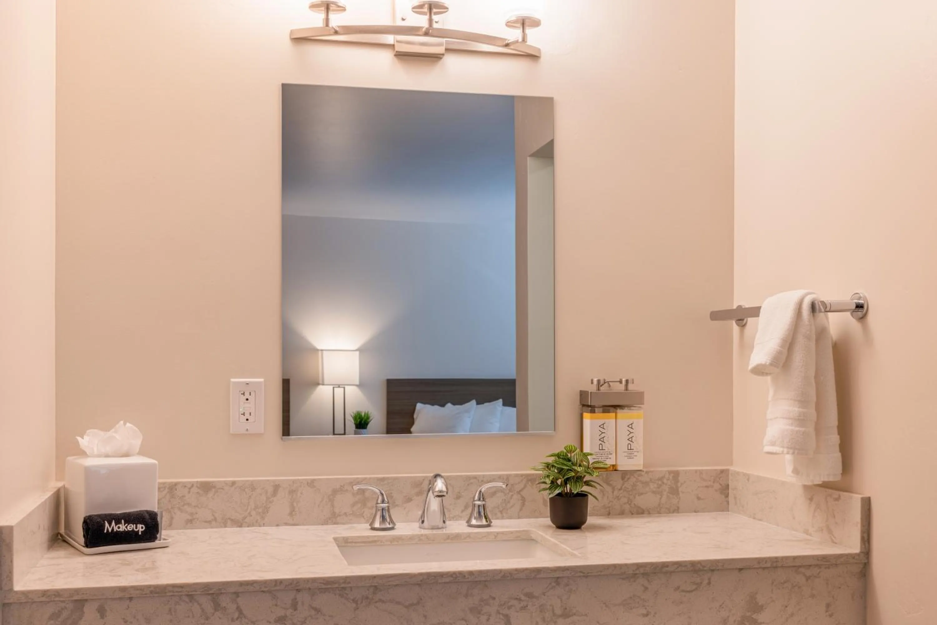 Bathroom in Inn At Moss Landing Point