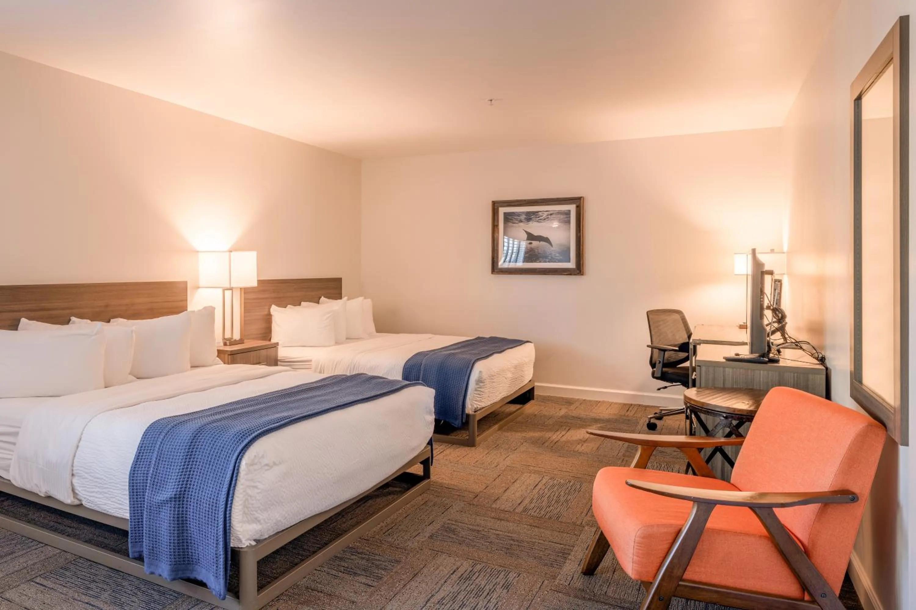 Bed in Inn At Moss Landing Point