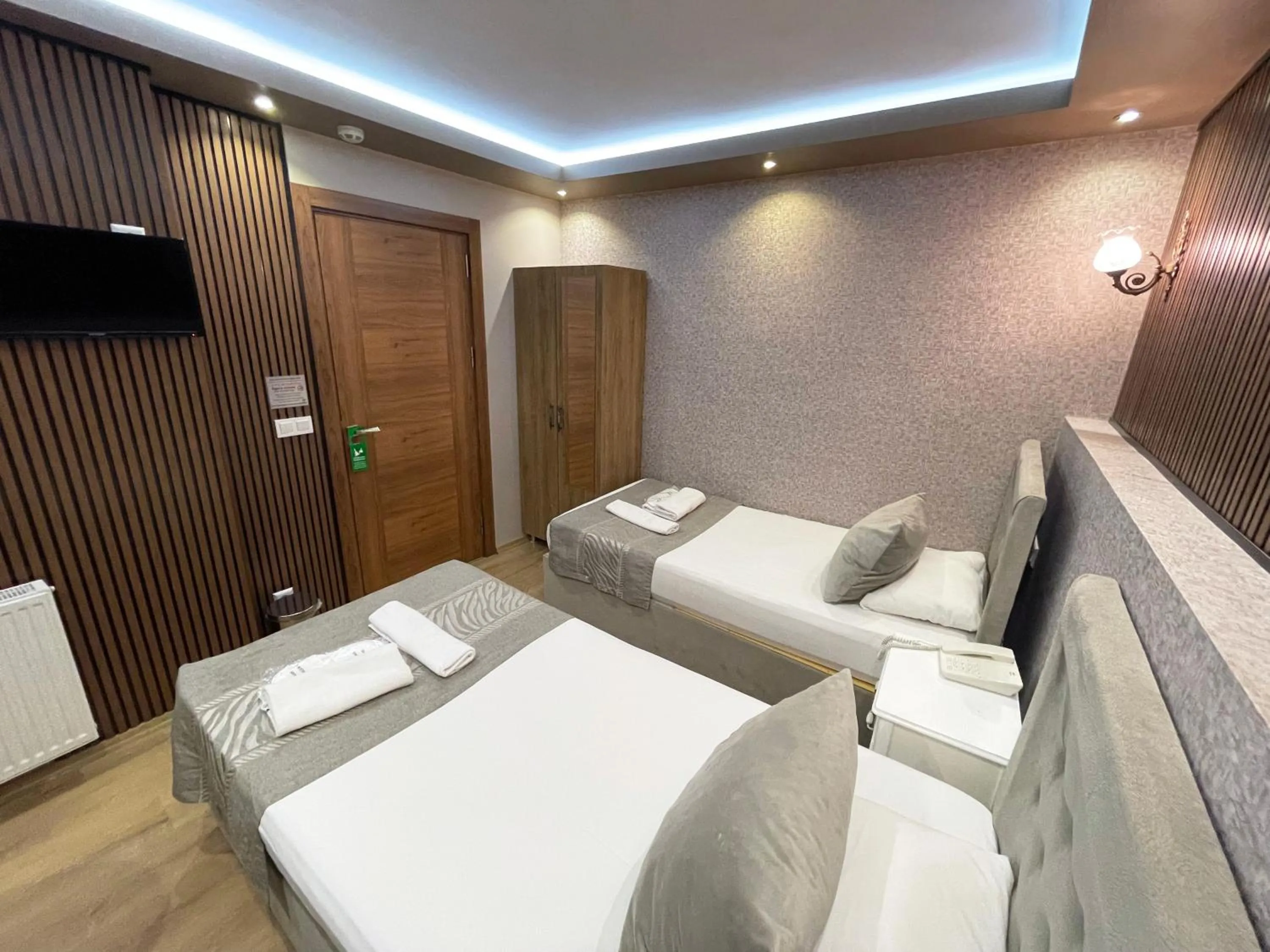 Photo of the whole room, Bed in ÜSKÜDAR OTEL