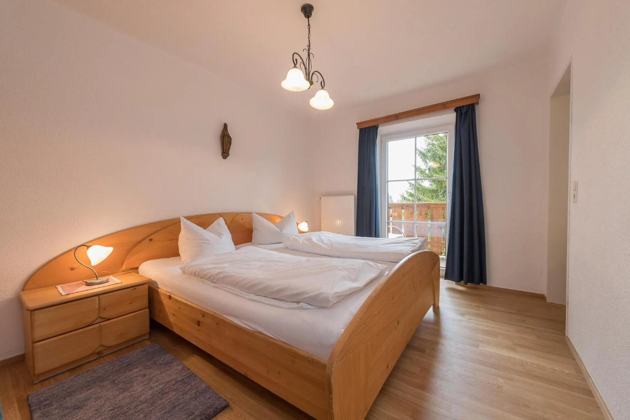 Photo of the whole room, Bed in Landhaus Charlotte Apartments Tirol