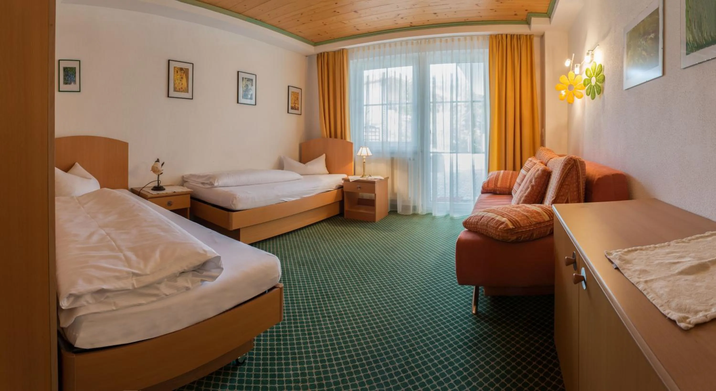 Bed in Landhaus Charlotte Apartments Tirol