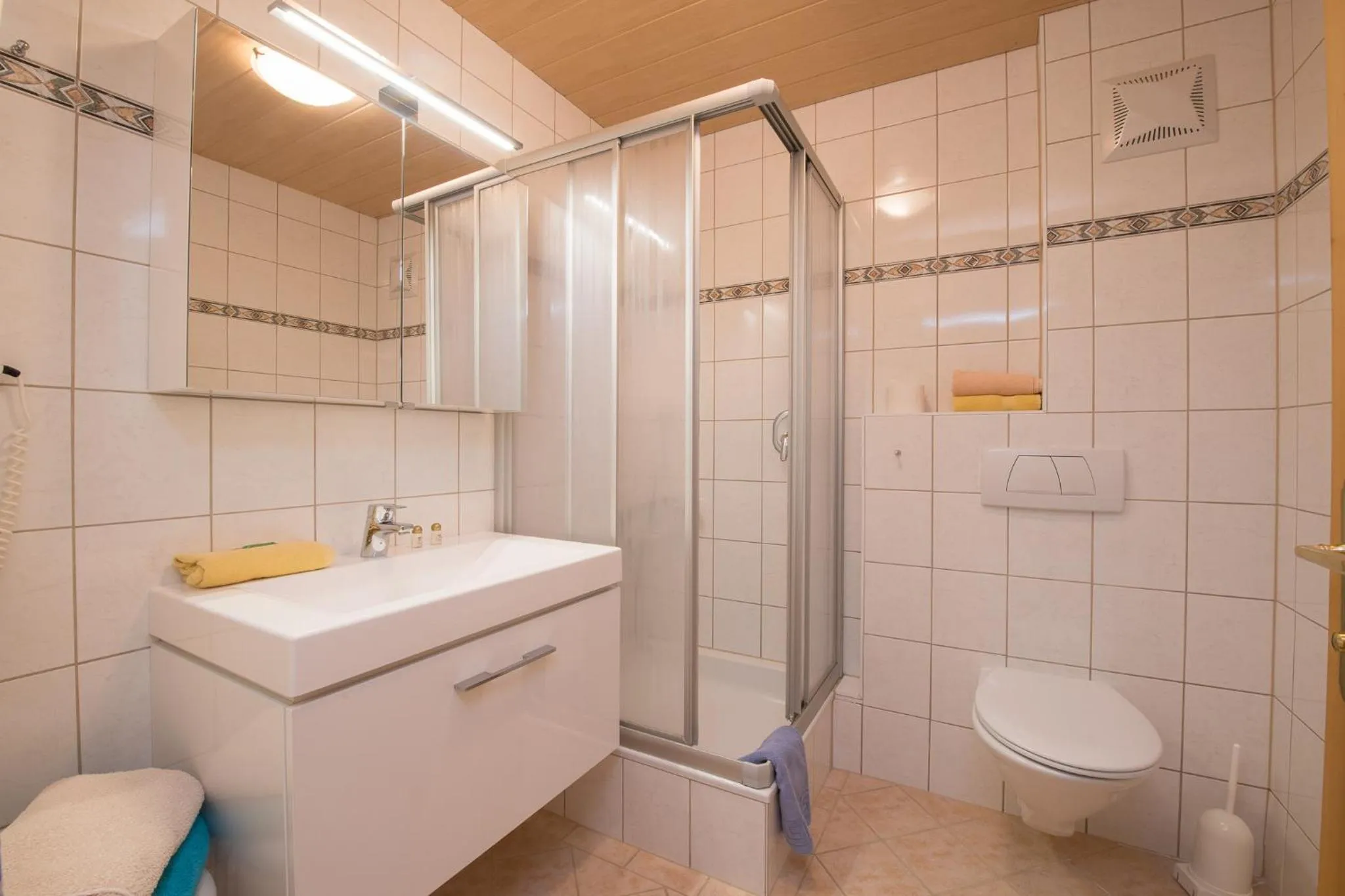 Photo of the whole room in Landhaus Charlotte Apartments Tirol