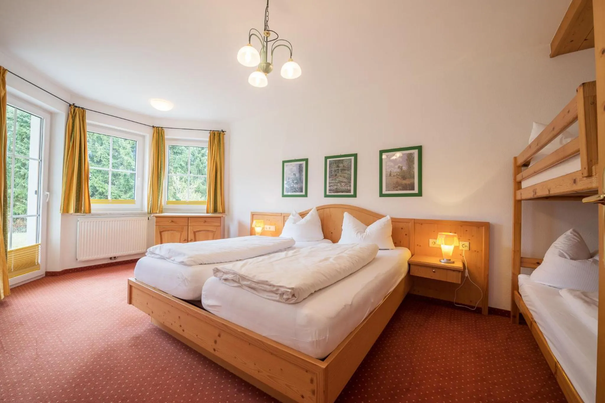 Photo of the whole room, Bed in Landhaus Charlotte Apartments Tirol