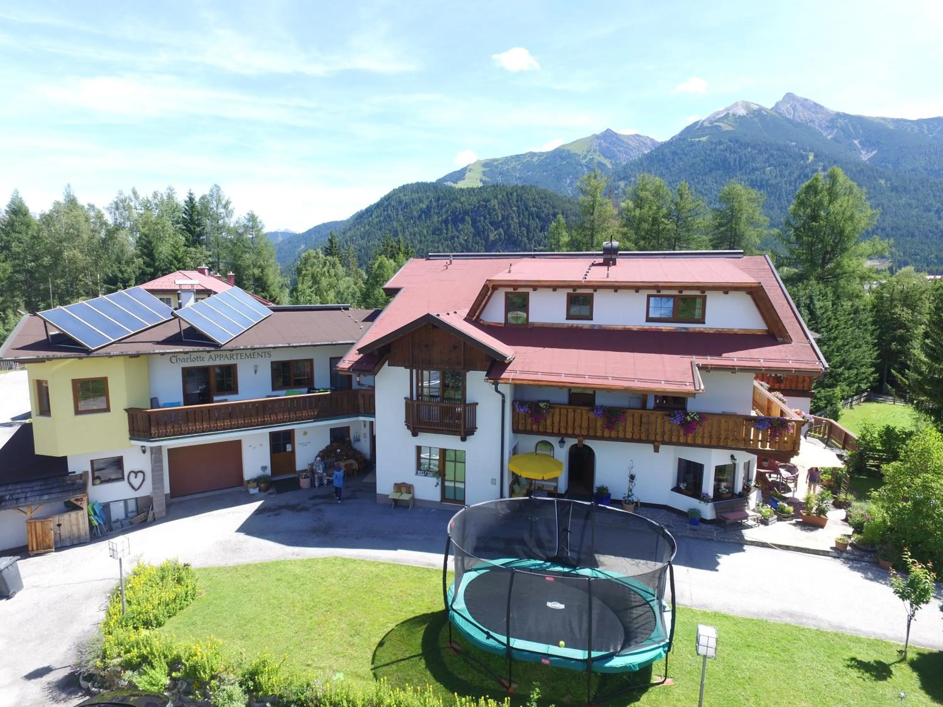 Area and facilities in Landhaus Charlotte Apartments Tirol