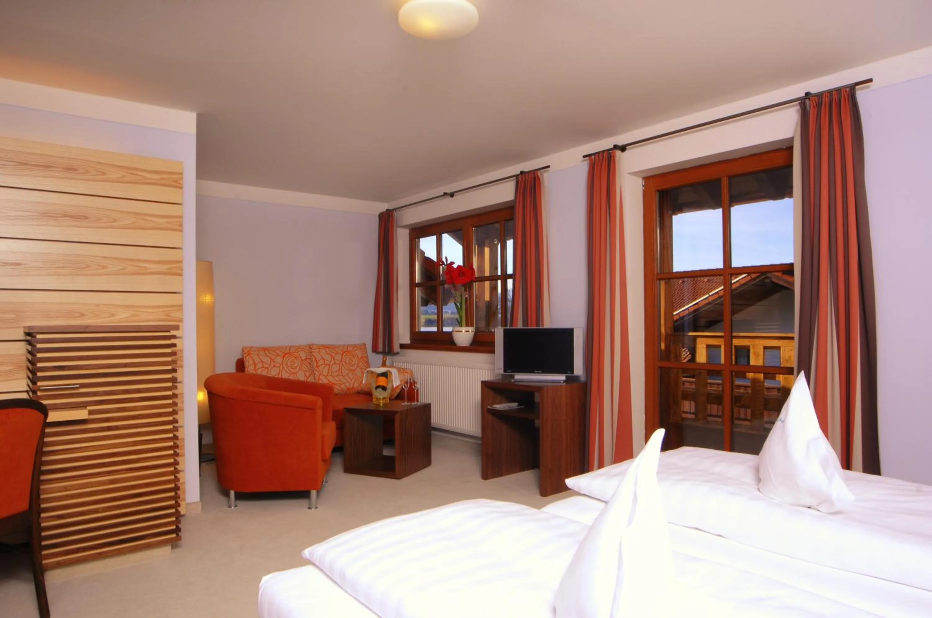 Photo of the whole room, Bed in Hotel Geiger