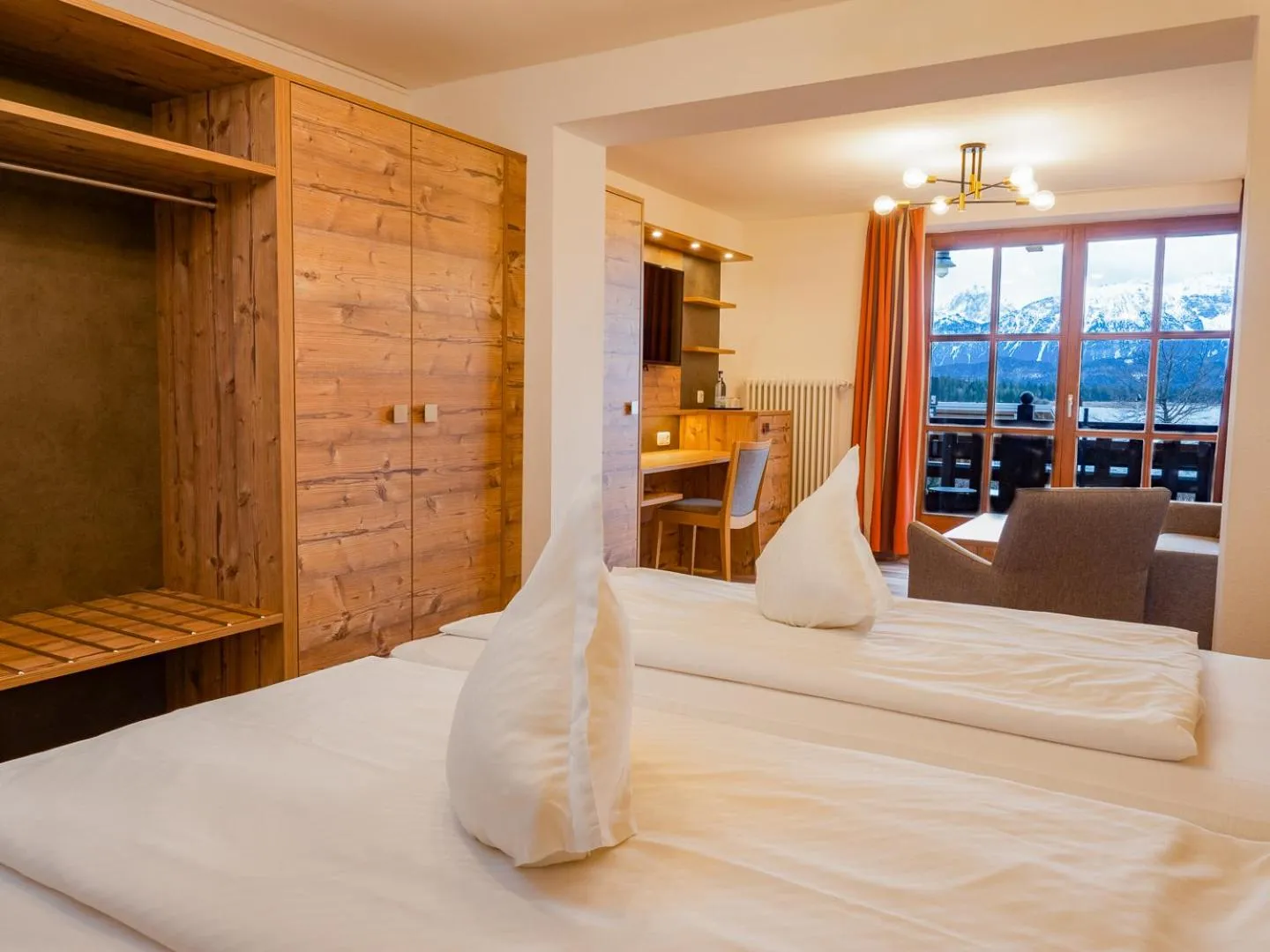 Photo of the whole room, Bed in Hotel Geiger