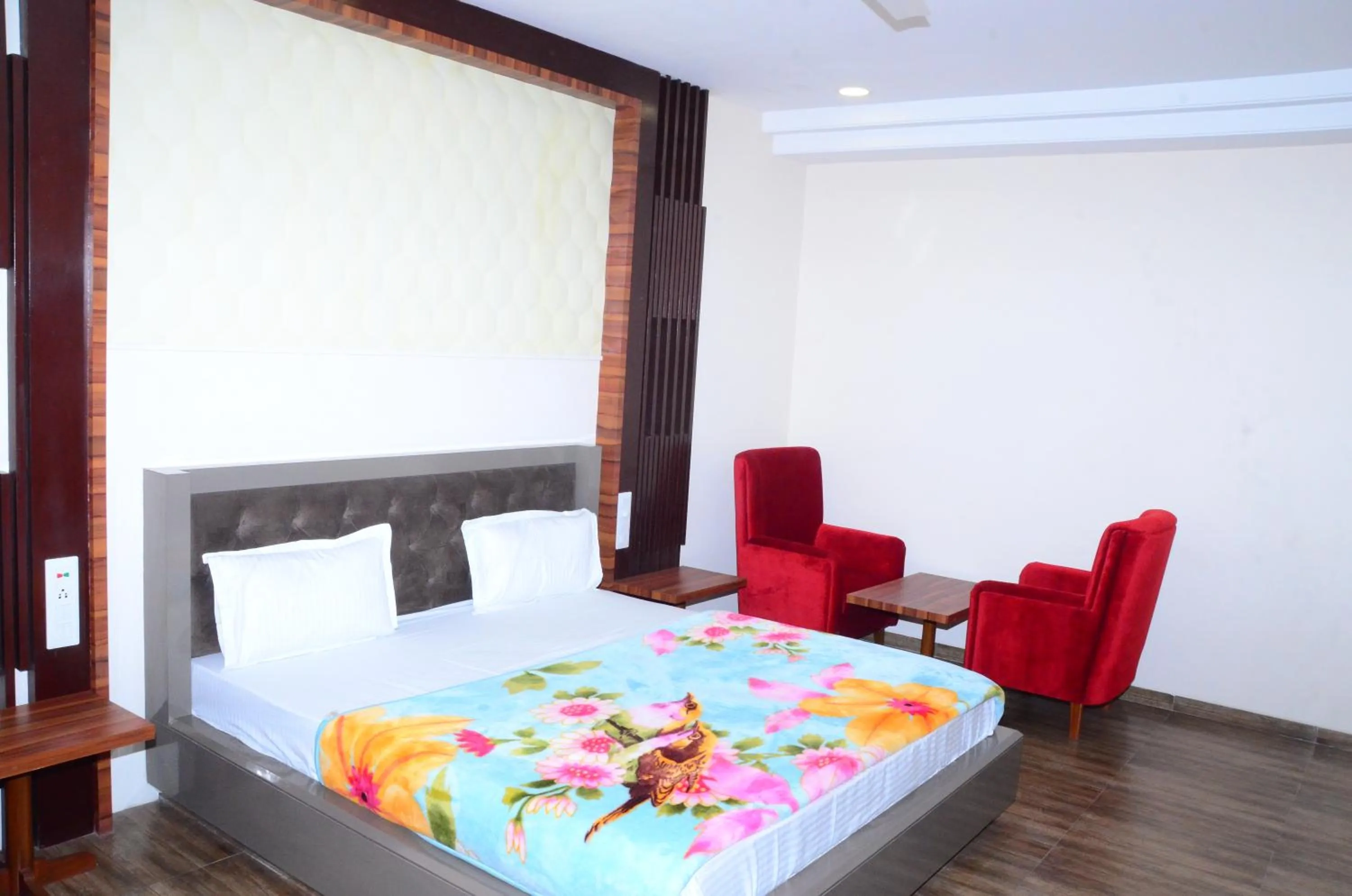Bed in DUDI HOTEL