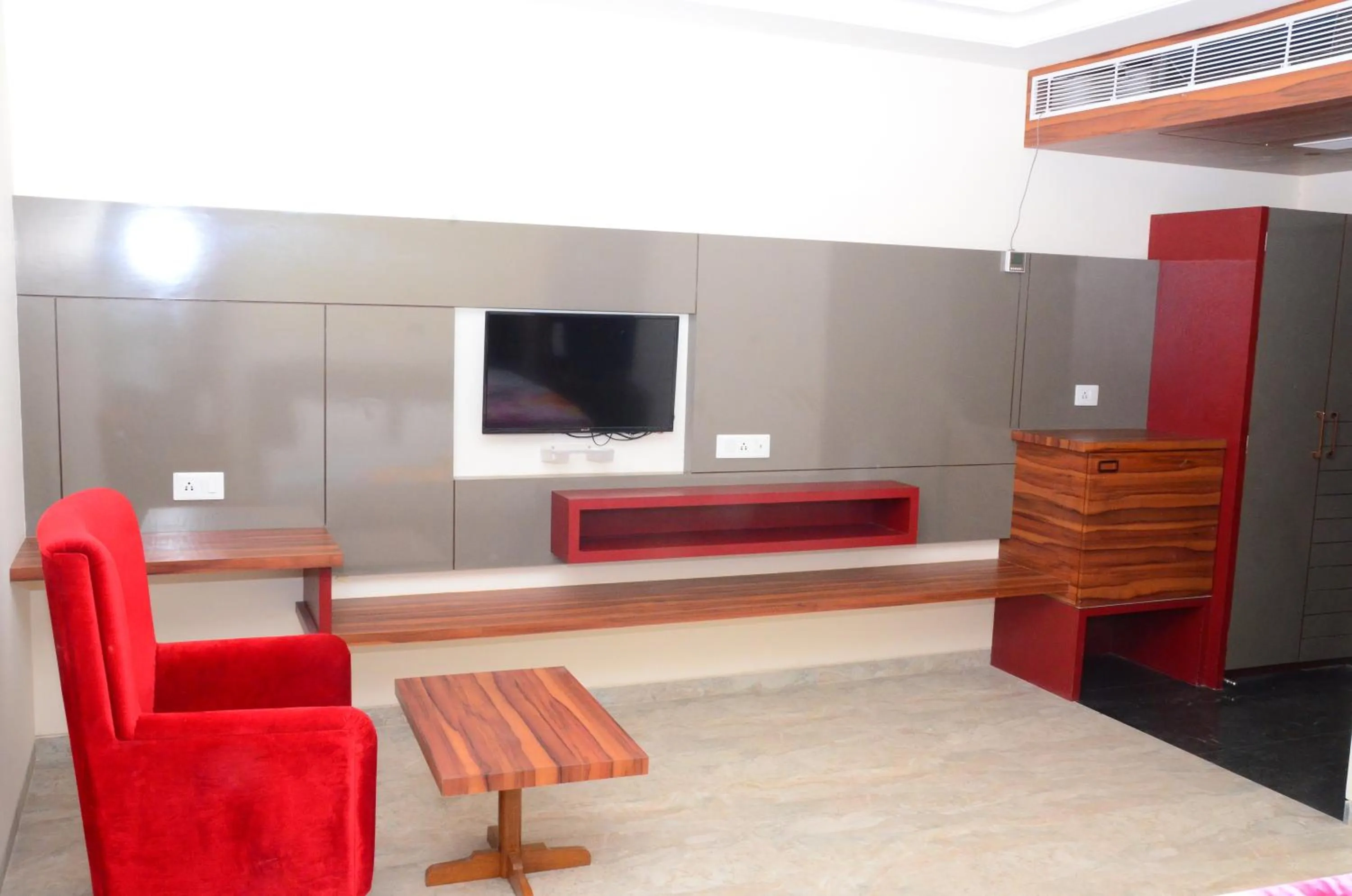 Living room in DUDI HOTEL