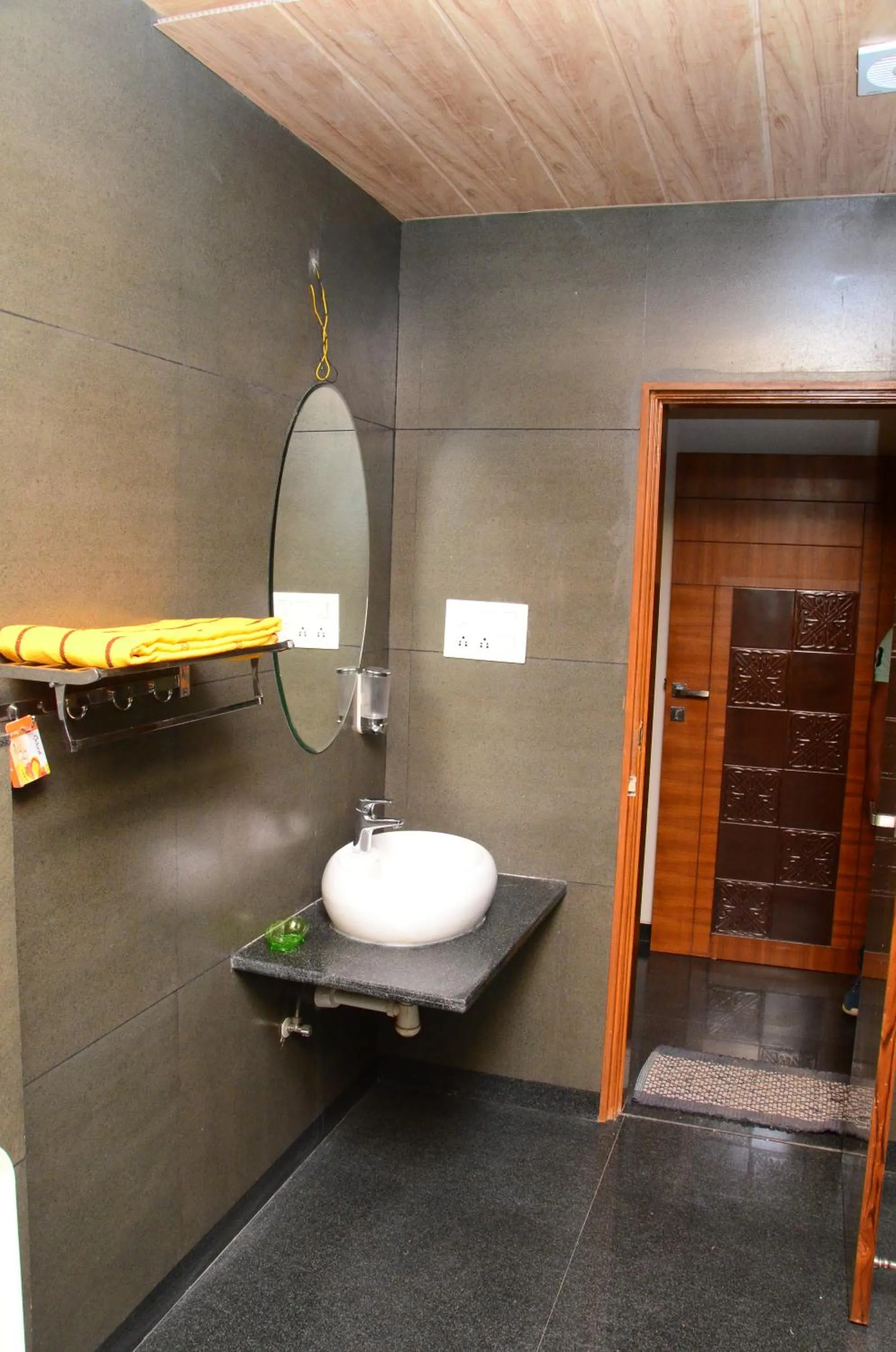 Bathroom in DUDI HOTEL