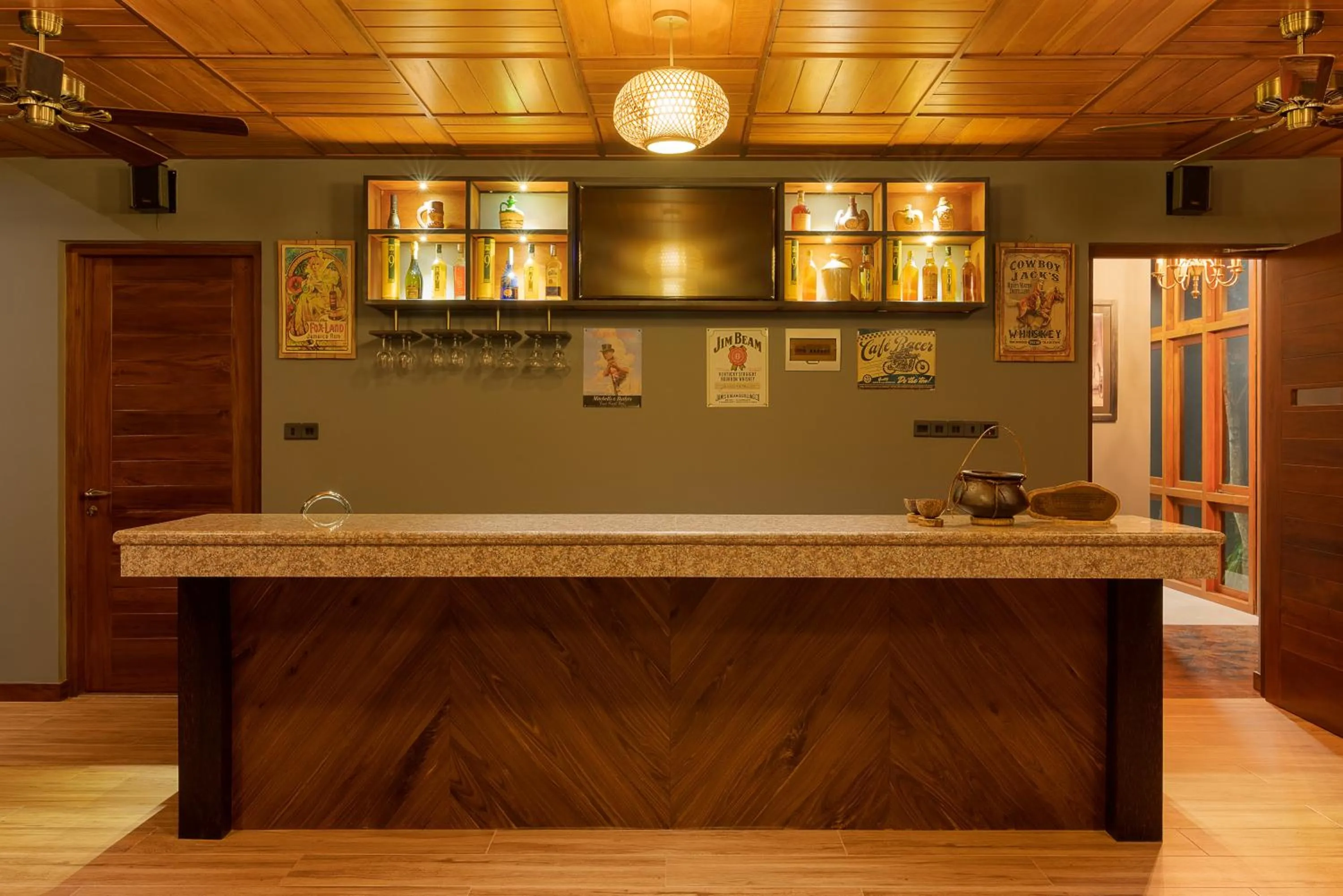 Lounge or bar in Moksha at Kitulgala - Rainforest Boutique Hotel