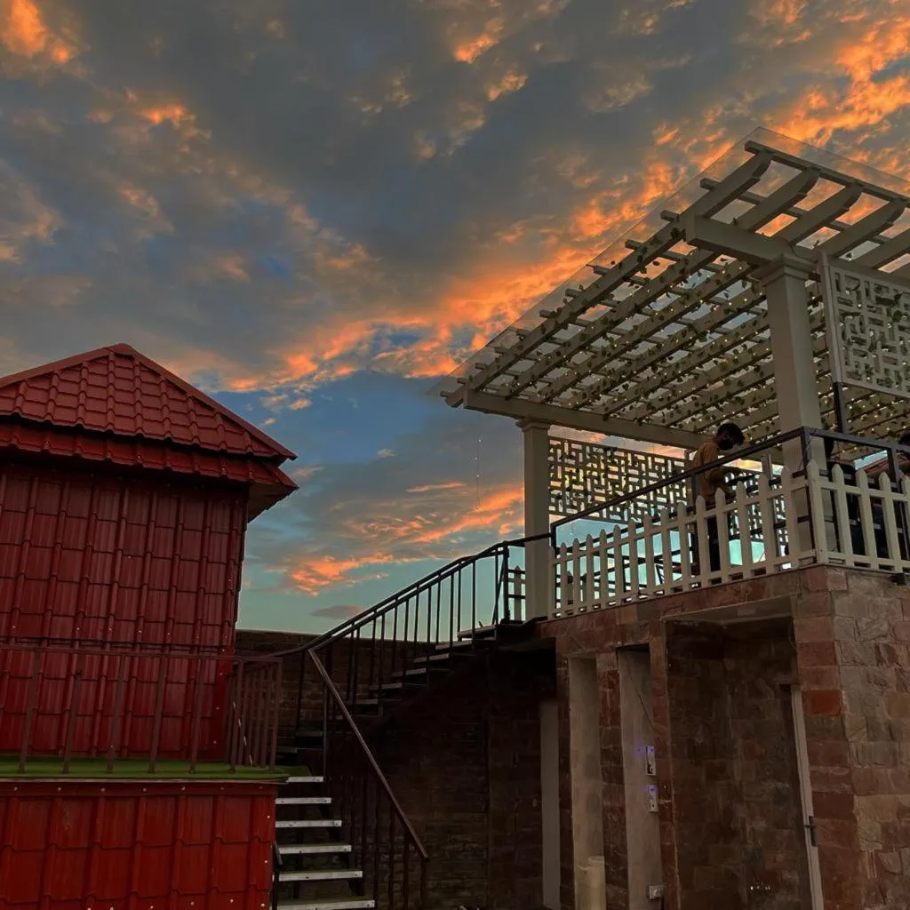 Yashmay Villa Club & Resort