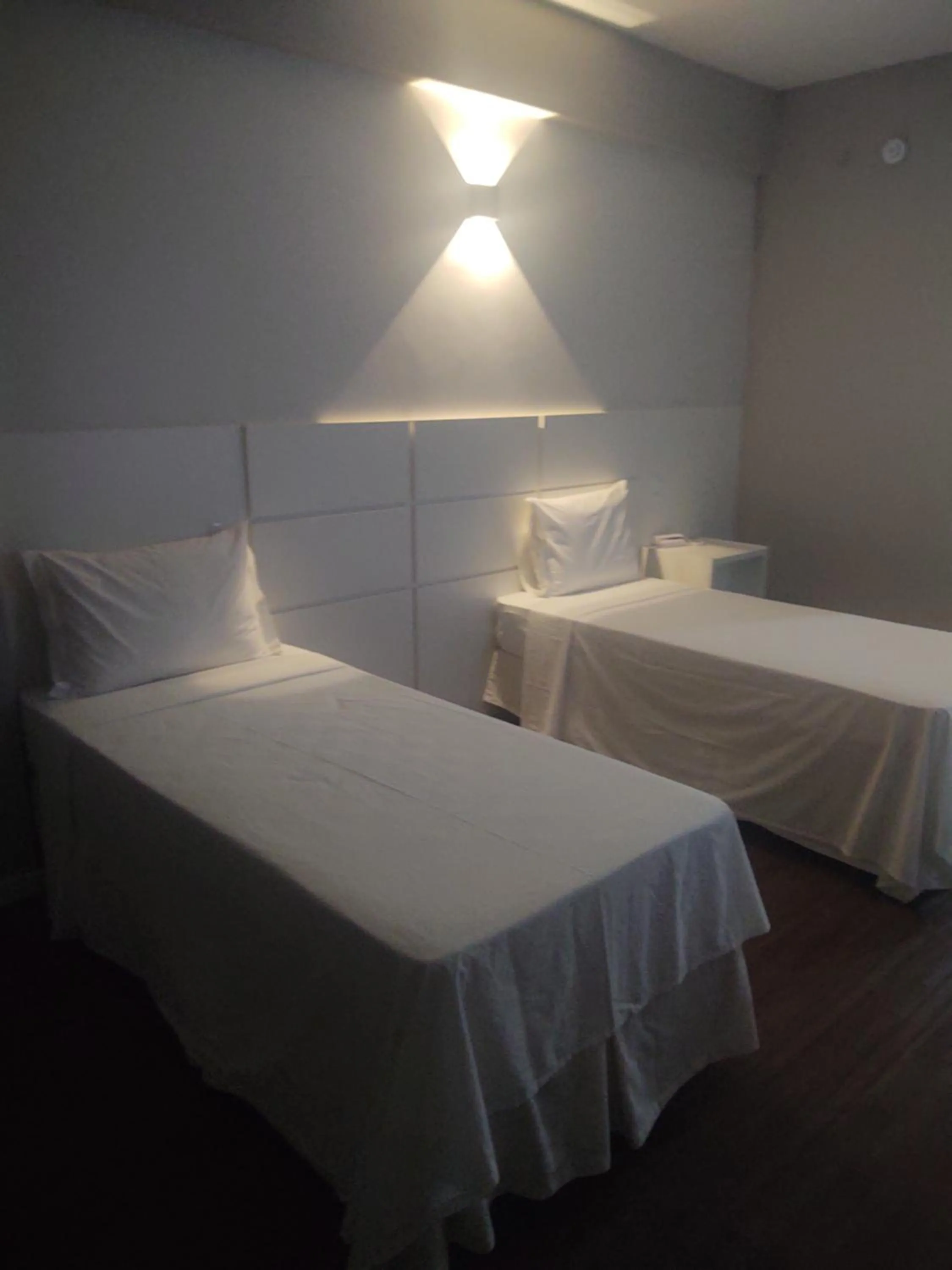 Bed in Hotel Quartzo