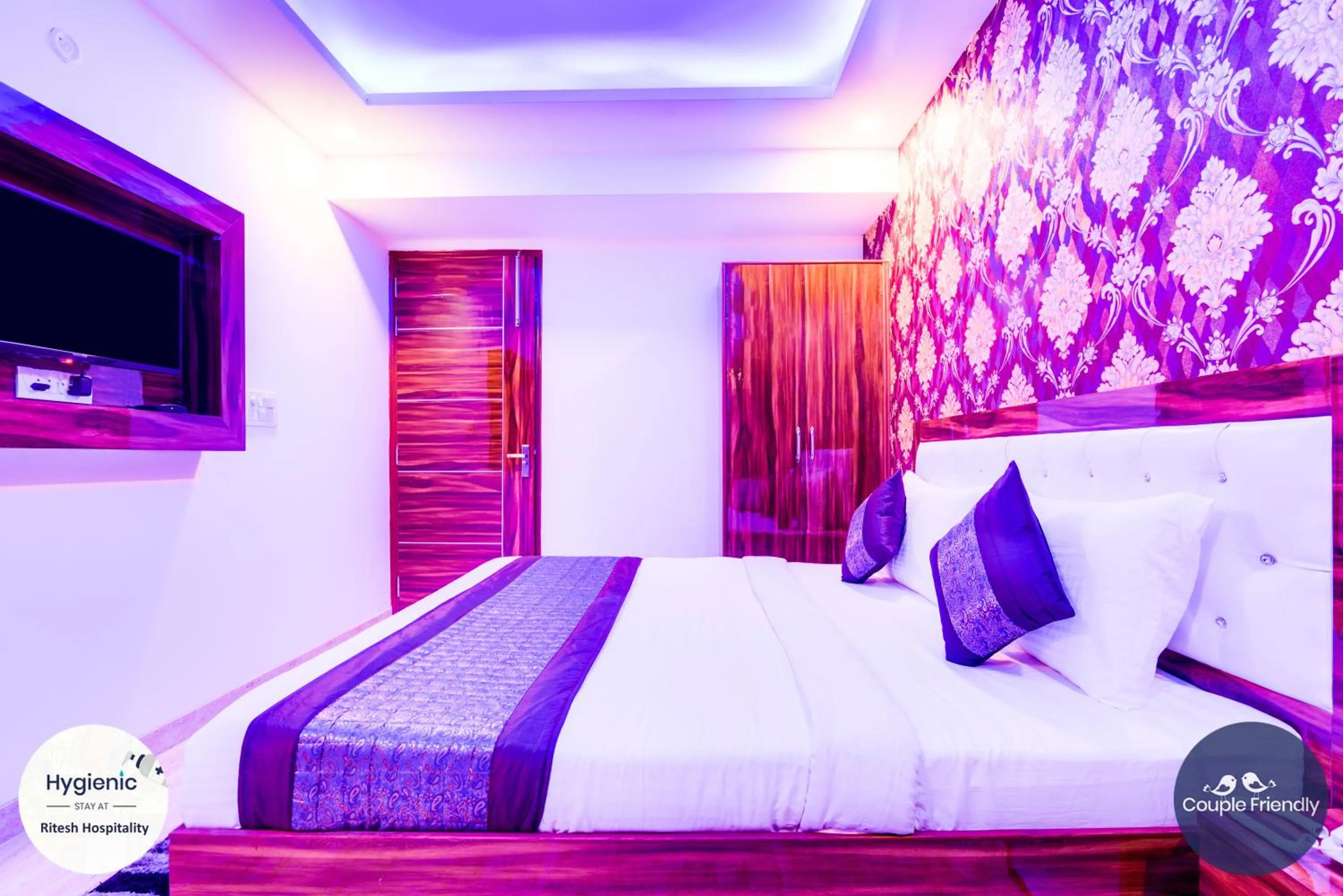 Bed in Hotel Fabulous - Delhi International Airport