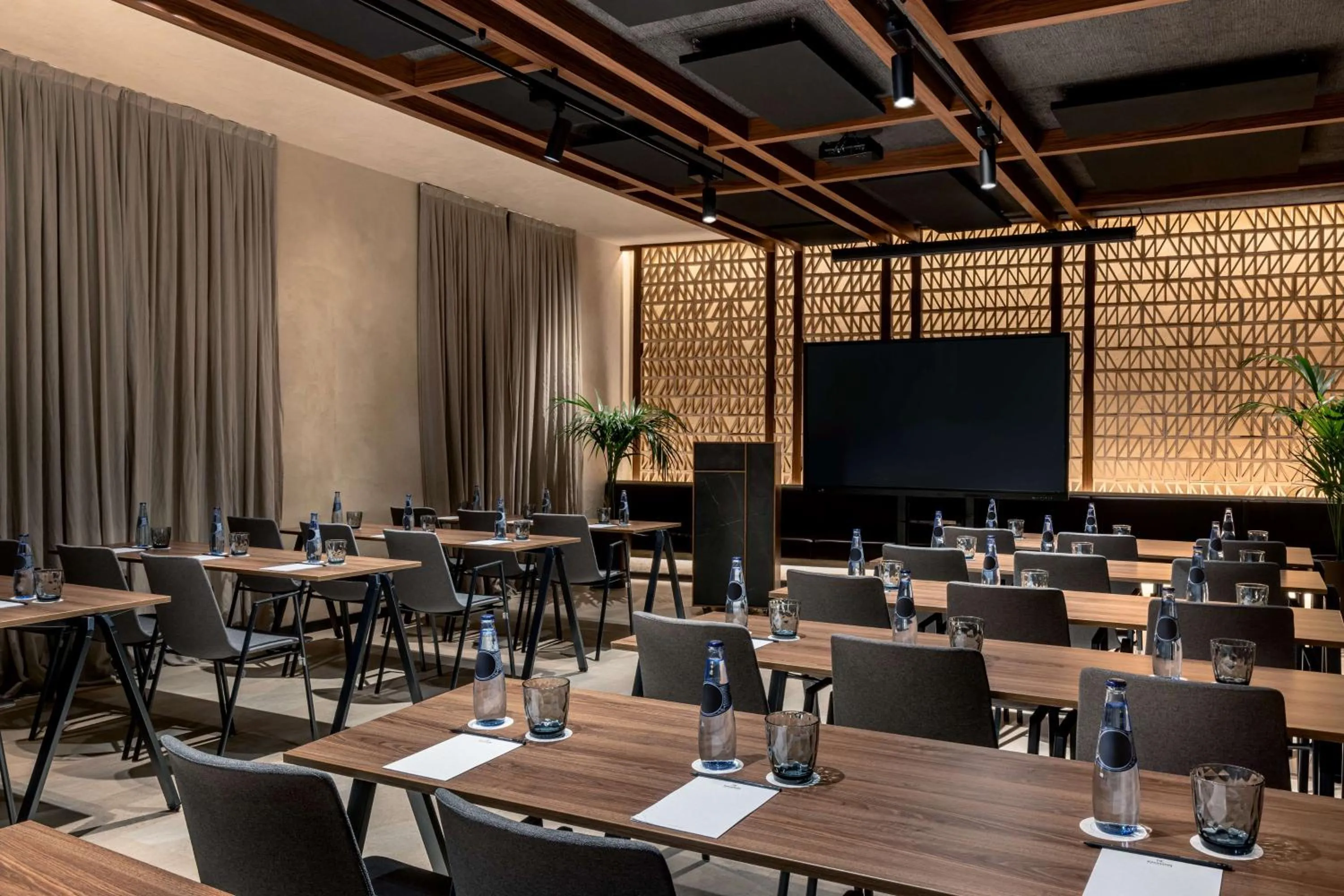 Meeting/conference room in Radisson Collection Hotel, Magdalena Plaza Sevilla