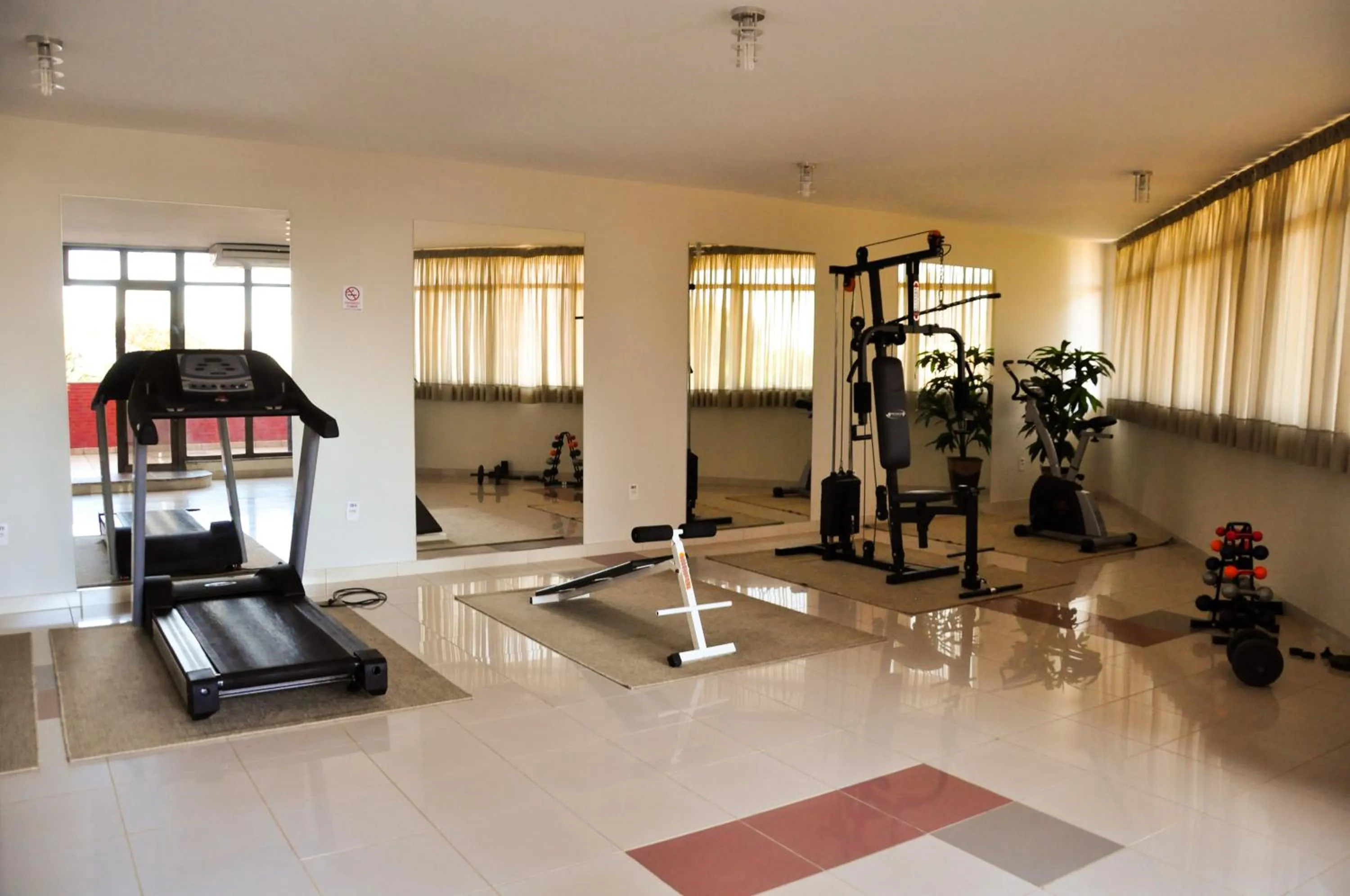 Fitness centre/facilities in Copas Executive Hotel