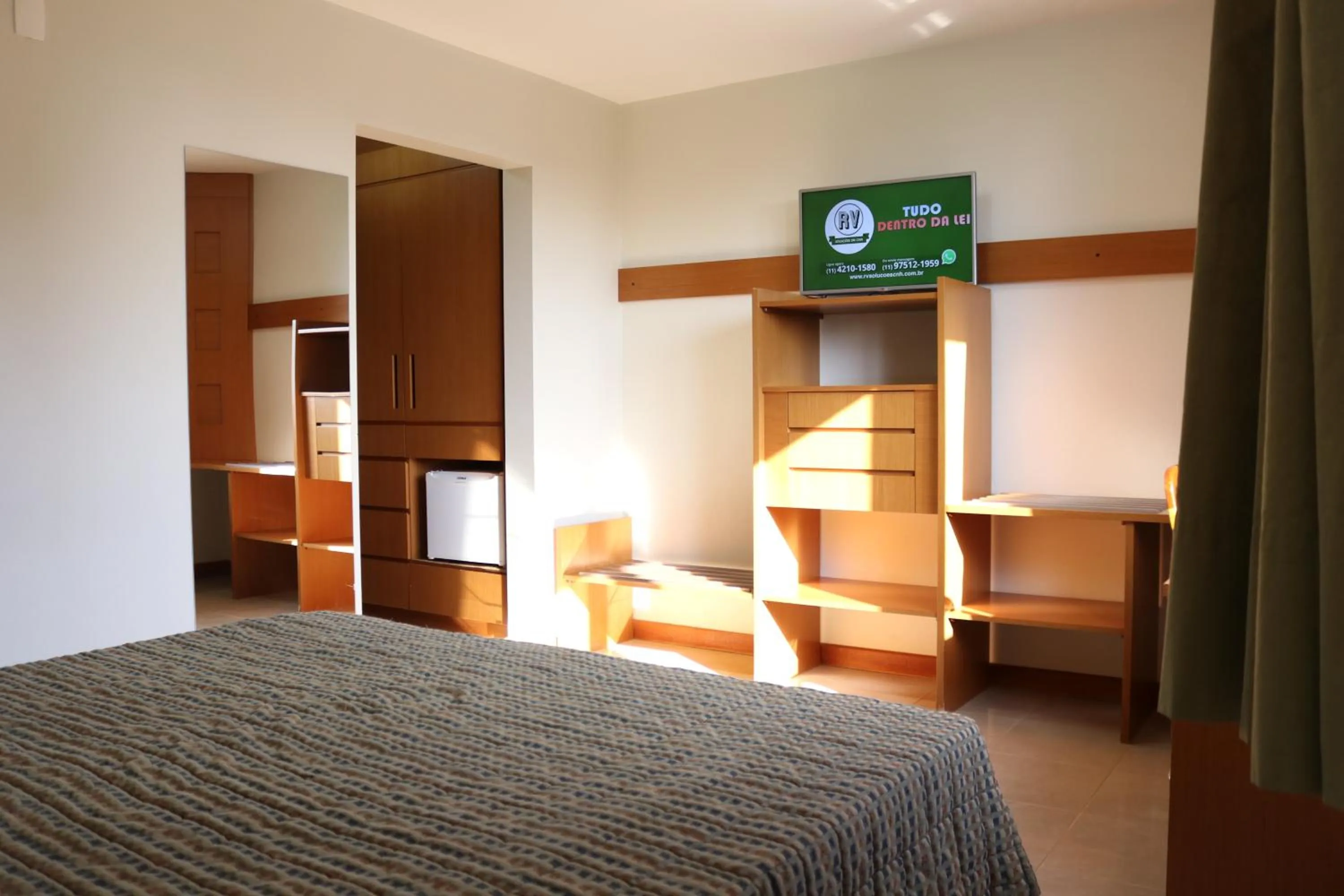 Photo of the whole room, Bed in Copas Executive Hotel